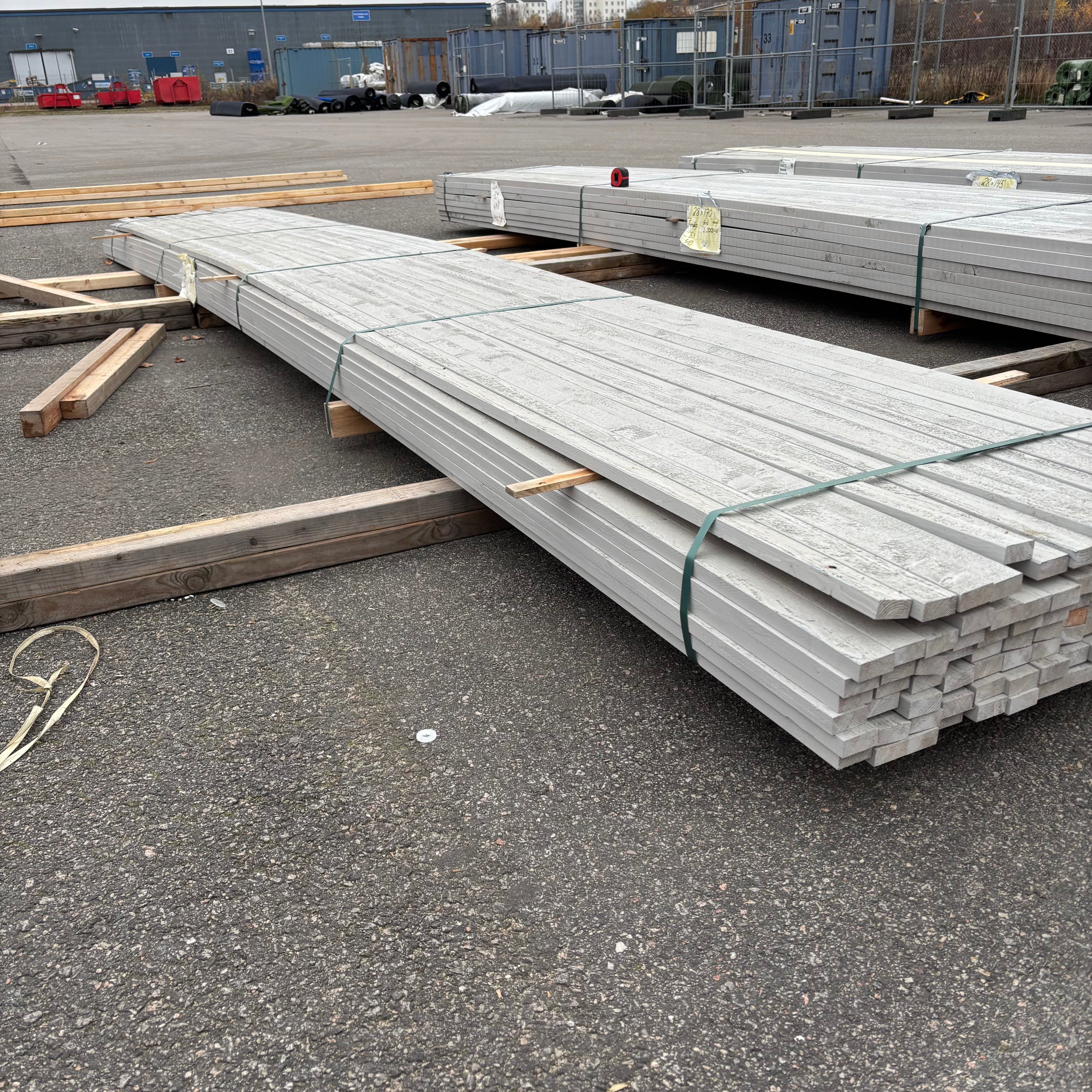 Paket Ytterpanel Finsågad 21x45mm – 118 st (5,40 m, Grå NCS S3000-N)