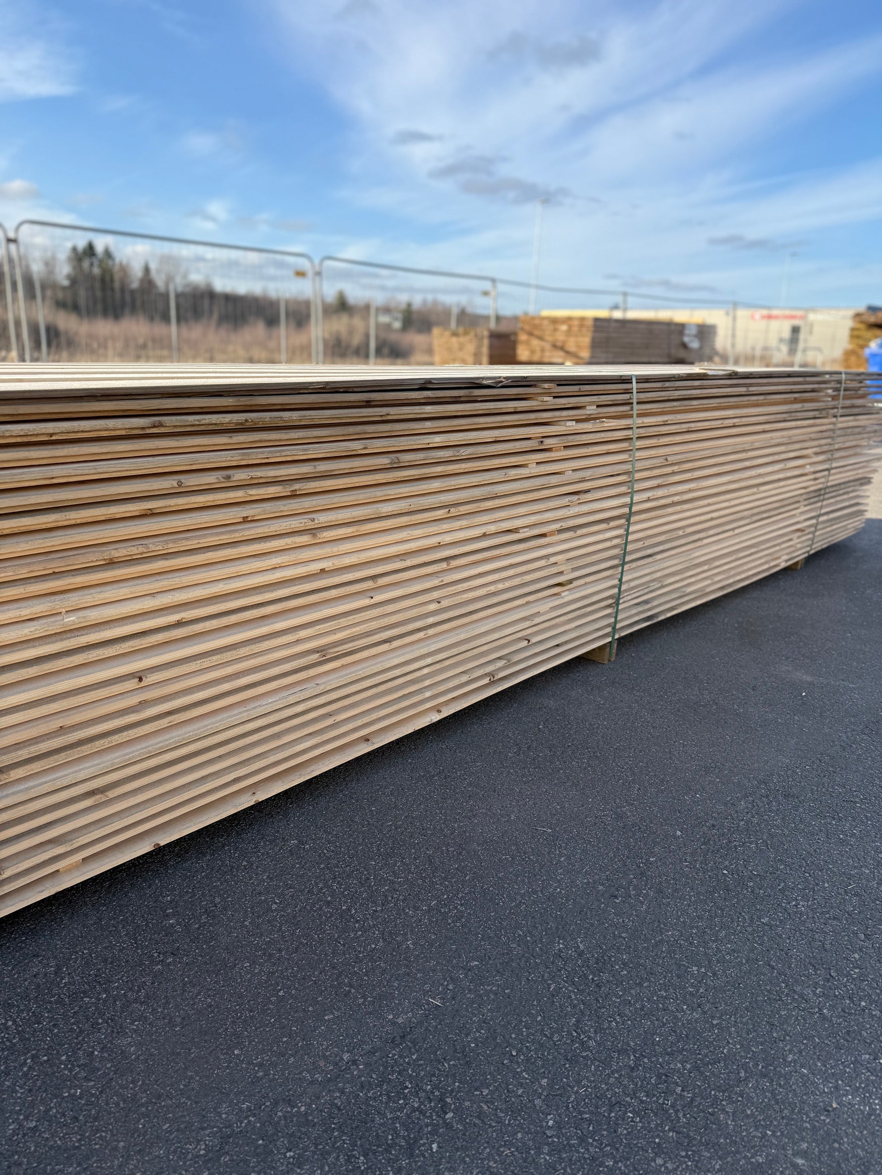 Paket Ytterpanel Enkelfas Fals Ändspont 22x120mm – 250 st 5,40 m - Spirec