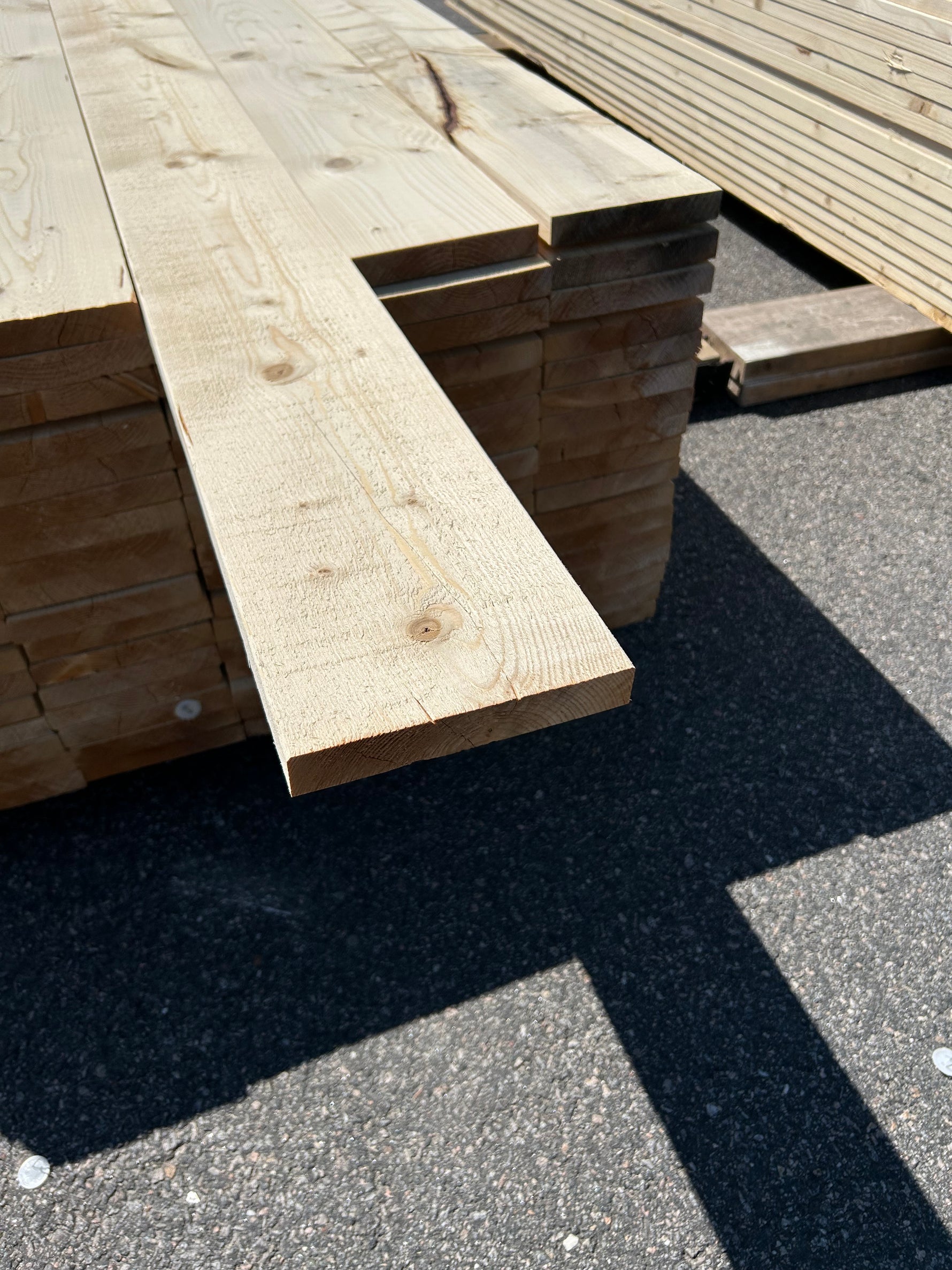 Paket Finsågade Brädor 28x170mm 102st 3.30m Obehandlade