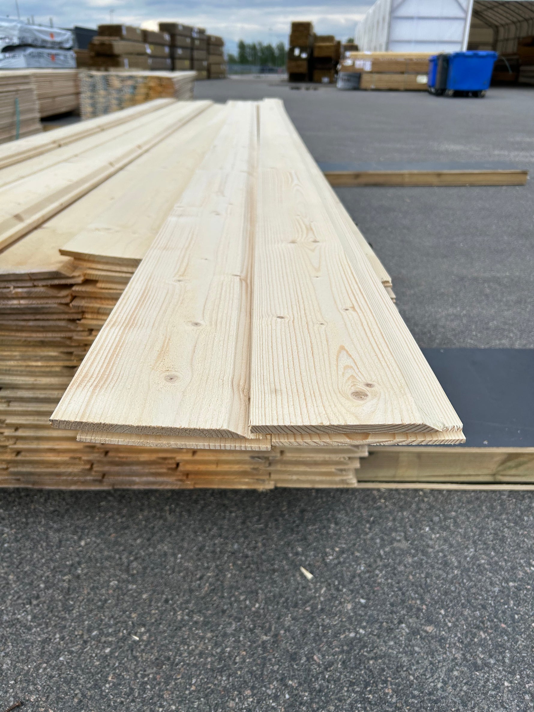 Paket Ytterpanel Enkelfas Fals 22x145mm 4.20m – 121st (Obehandlade)
