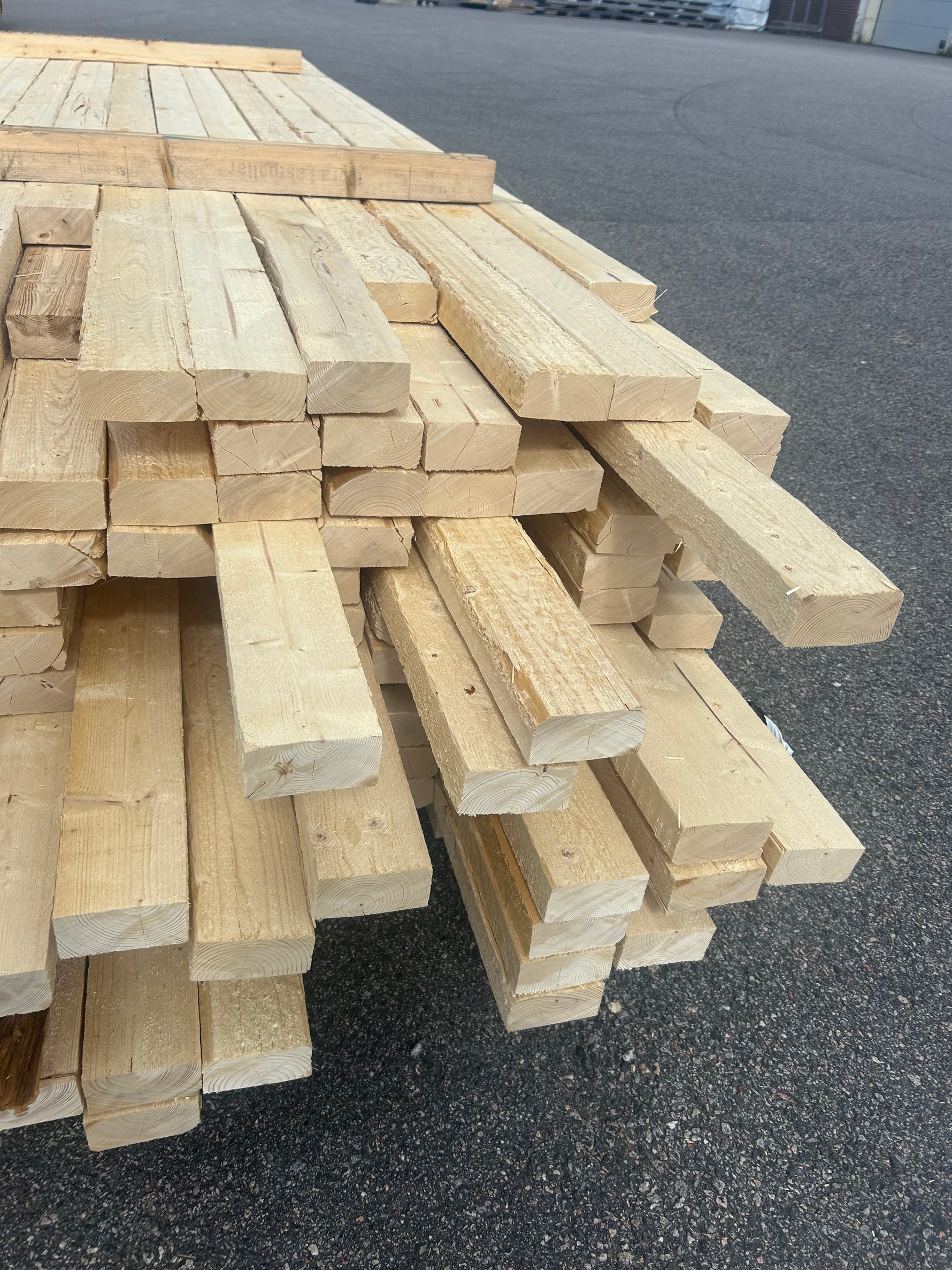 Paket Reglar 45x90mm 2,70-3,90m 144st Ohyvlat