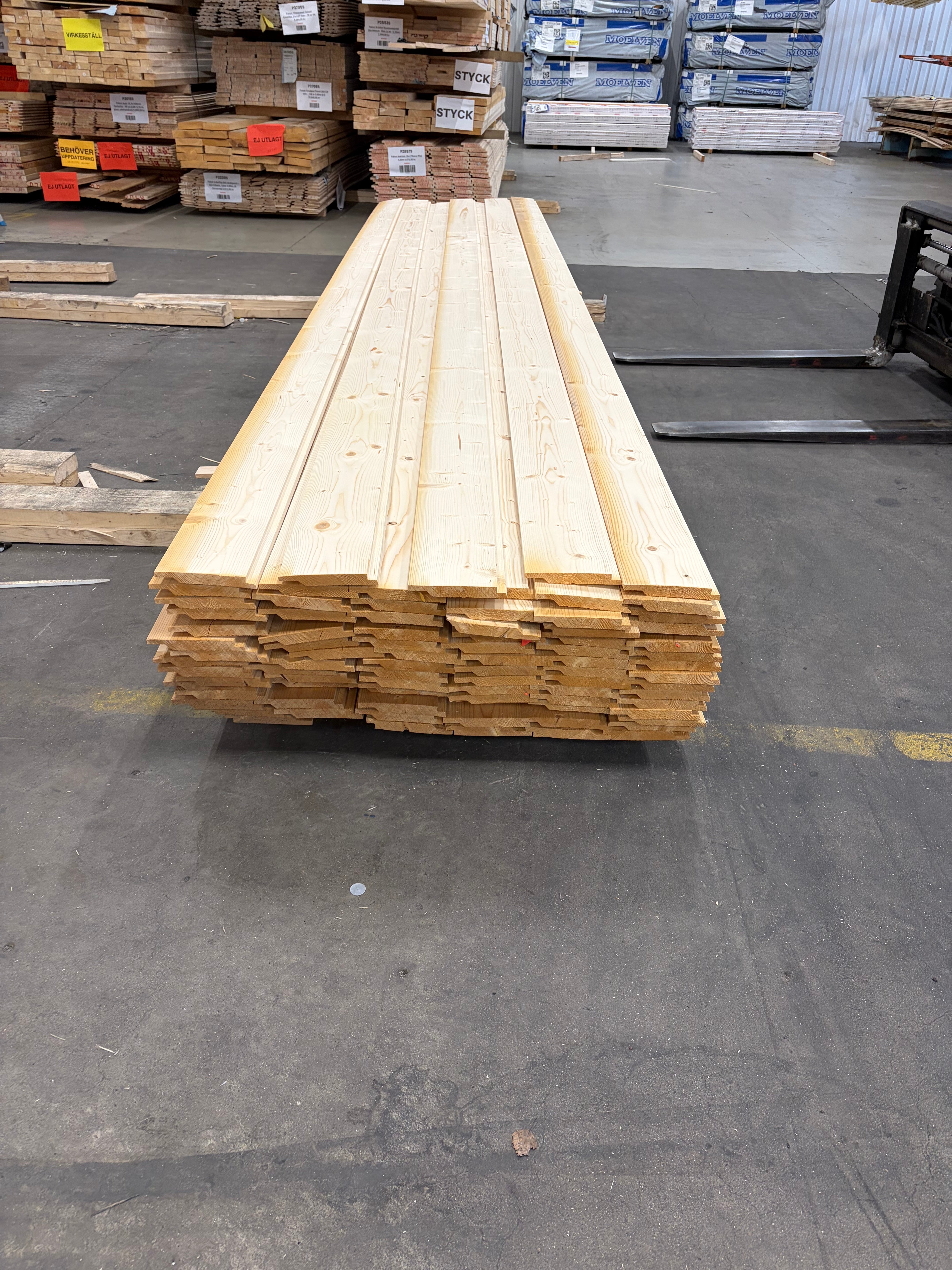 Paket Ytterpanel 21×160 – 88 st (5.40 m) Obehandlad