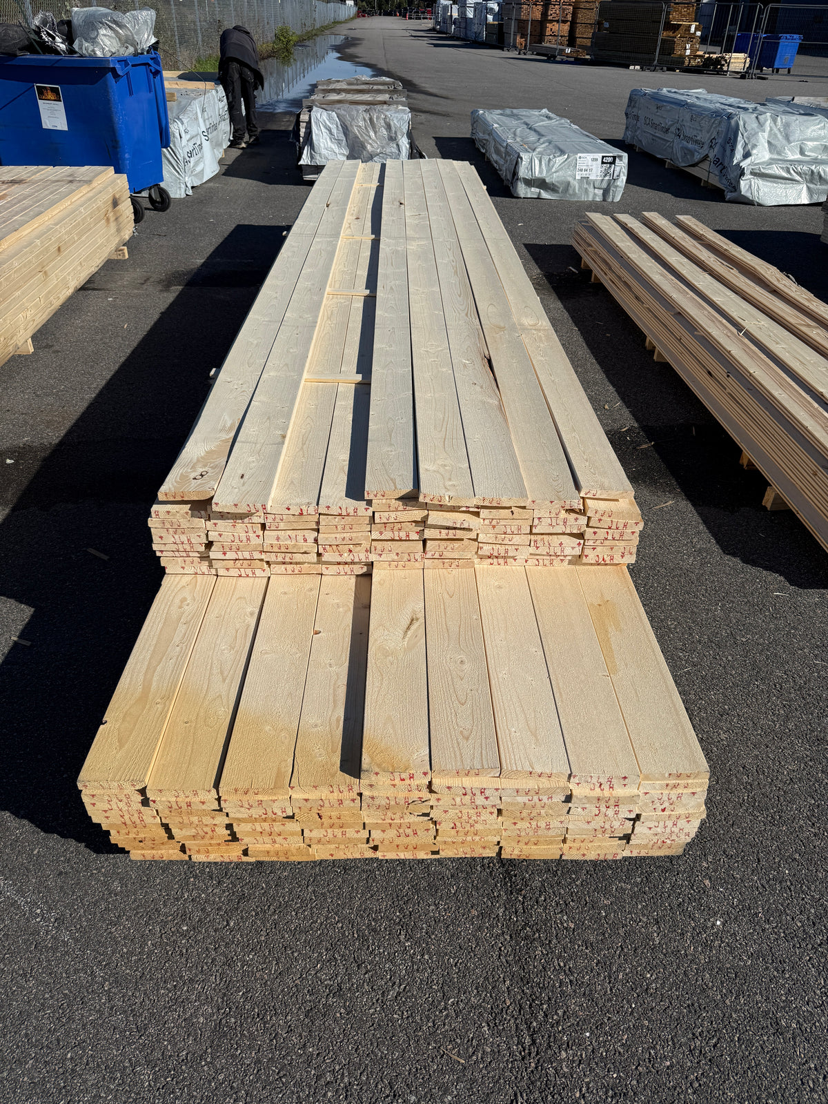 Paket Finsågade Brädor 22x120mm 4,80–5,40m 187st (Andra Sortering)
