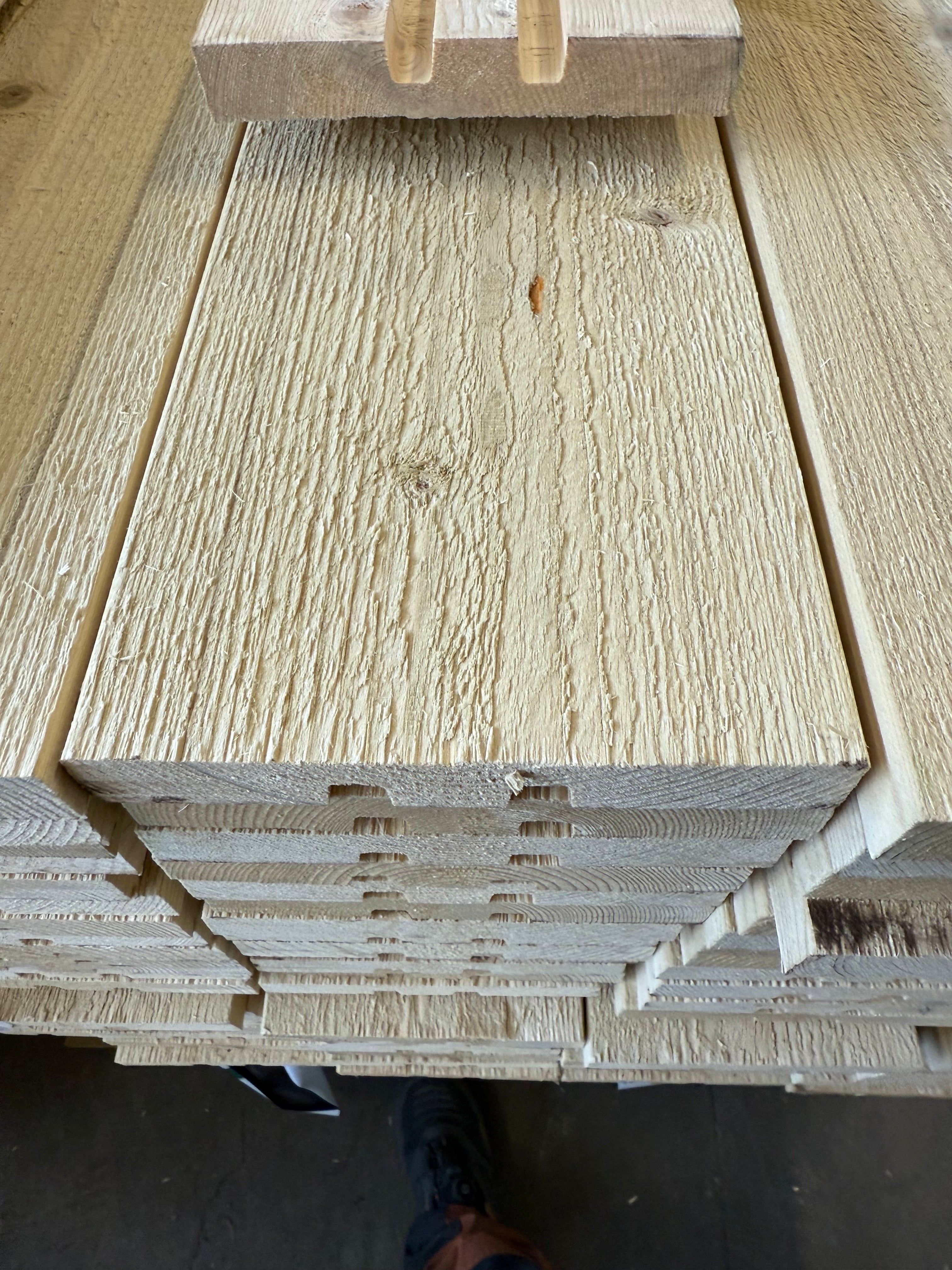 Paket Finsågade Brädor 21x145 mm – 6,50 m – Järnvitriol
