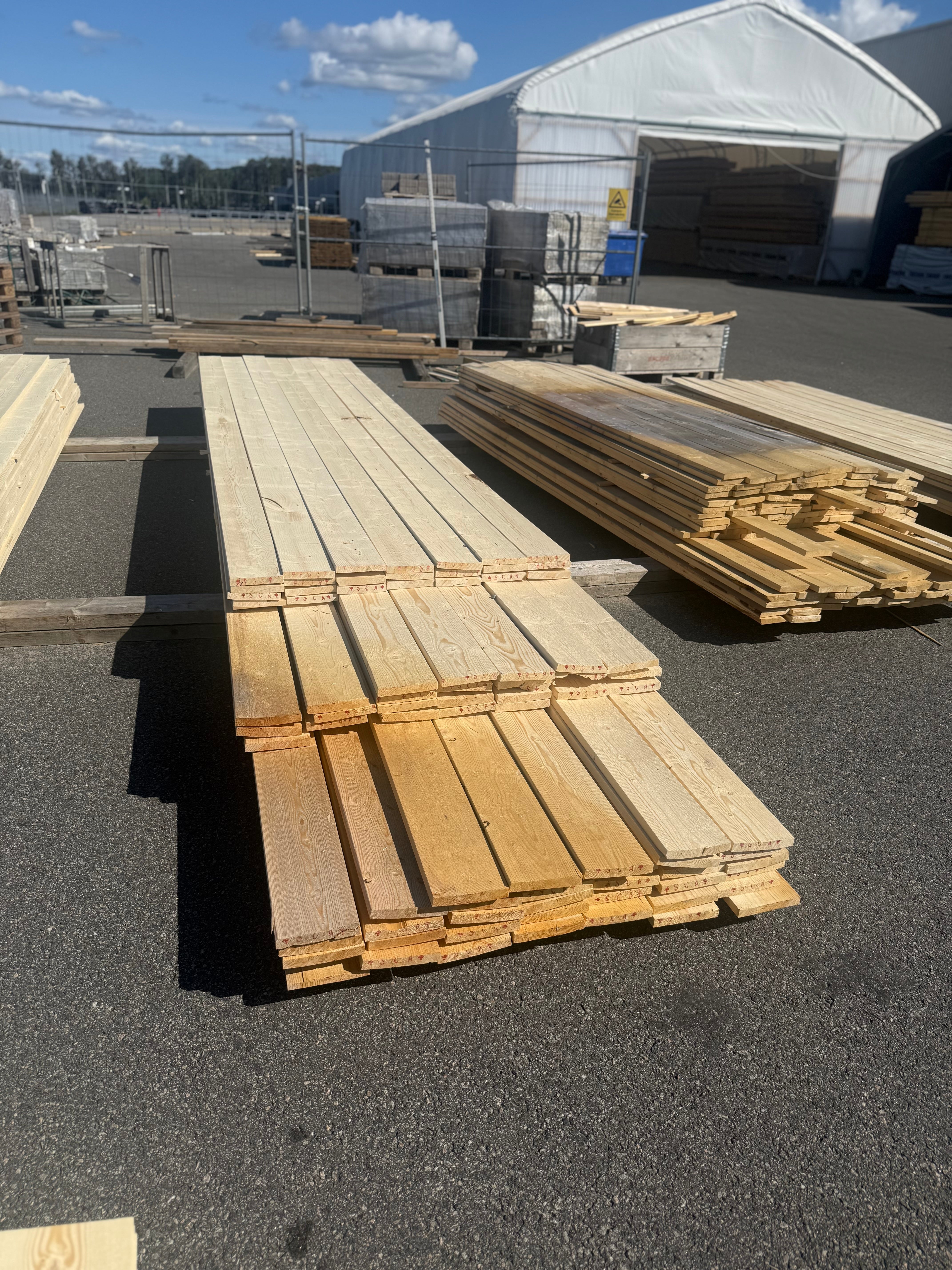 Paket Finsågad Panel 22x145mm 85st 4.20–5.40m – Andra sortering