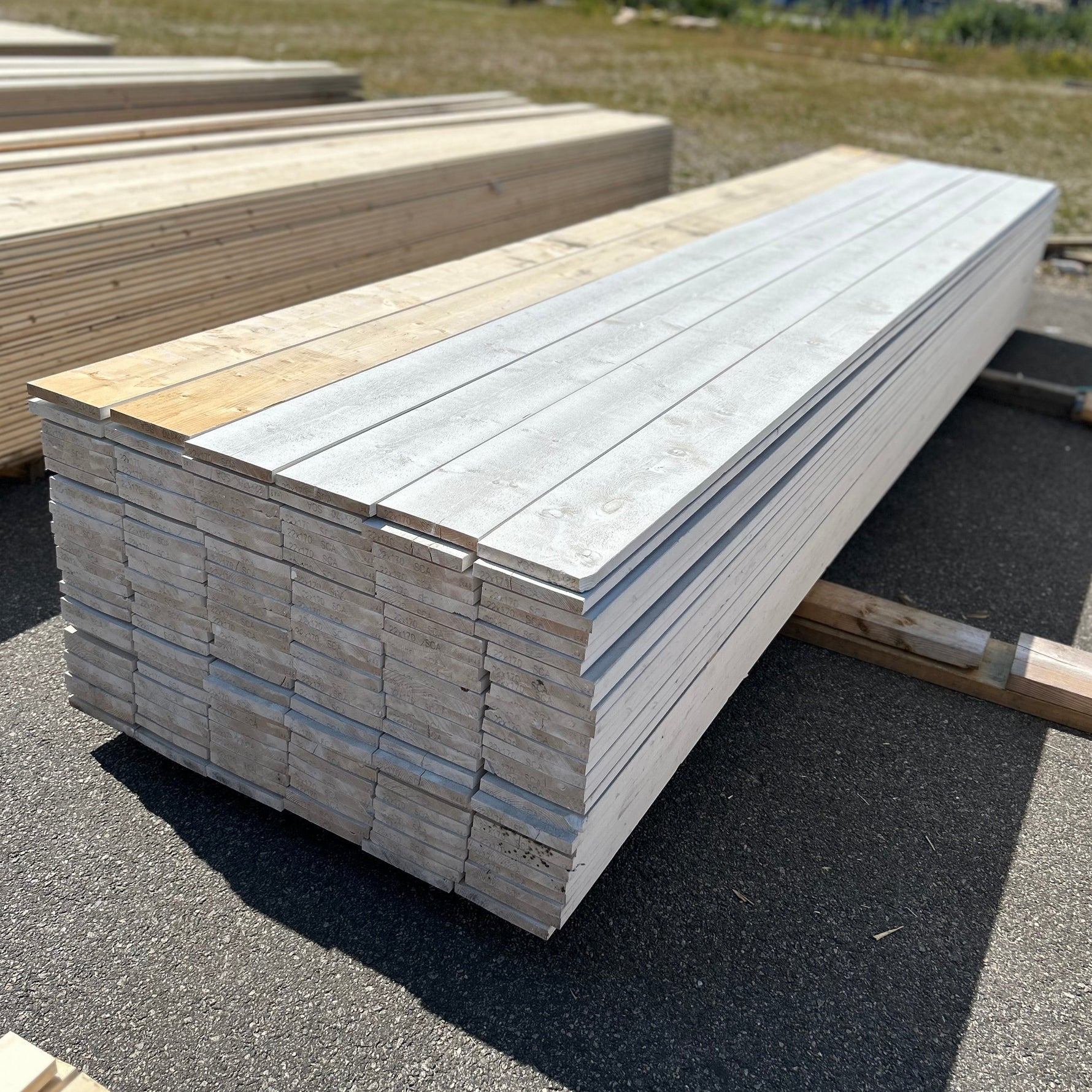 Paket Finsågade Brädor 22x170mm 4.80m 156st Mellanstruken