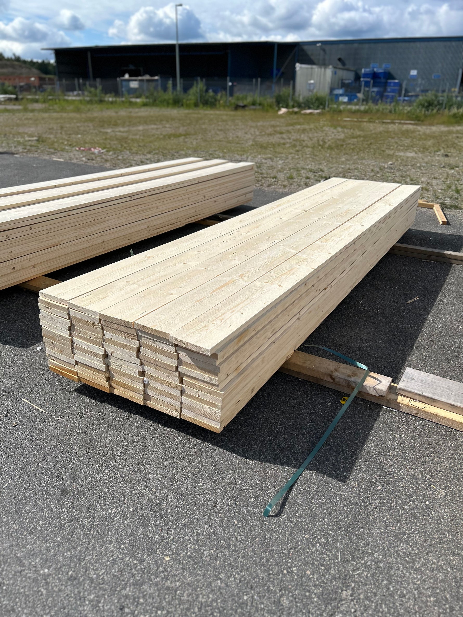 Paket Finsågade Brädor 28x195mm 4,20m 70st Obehandlade