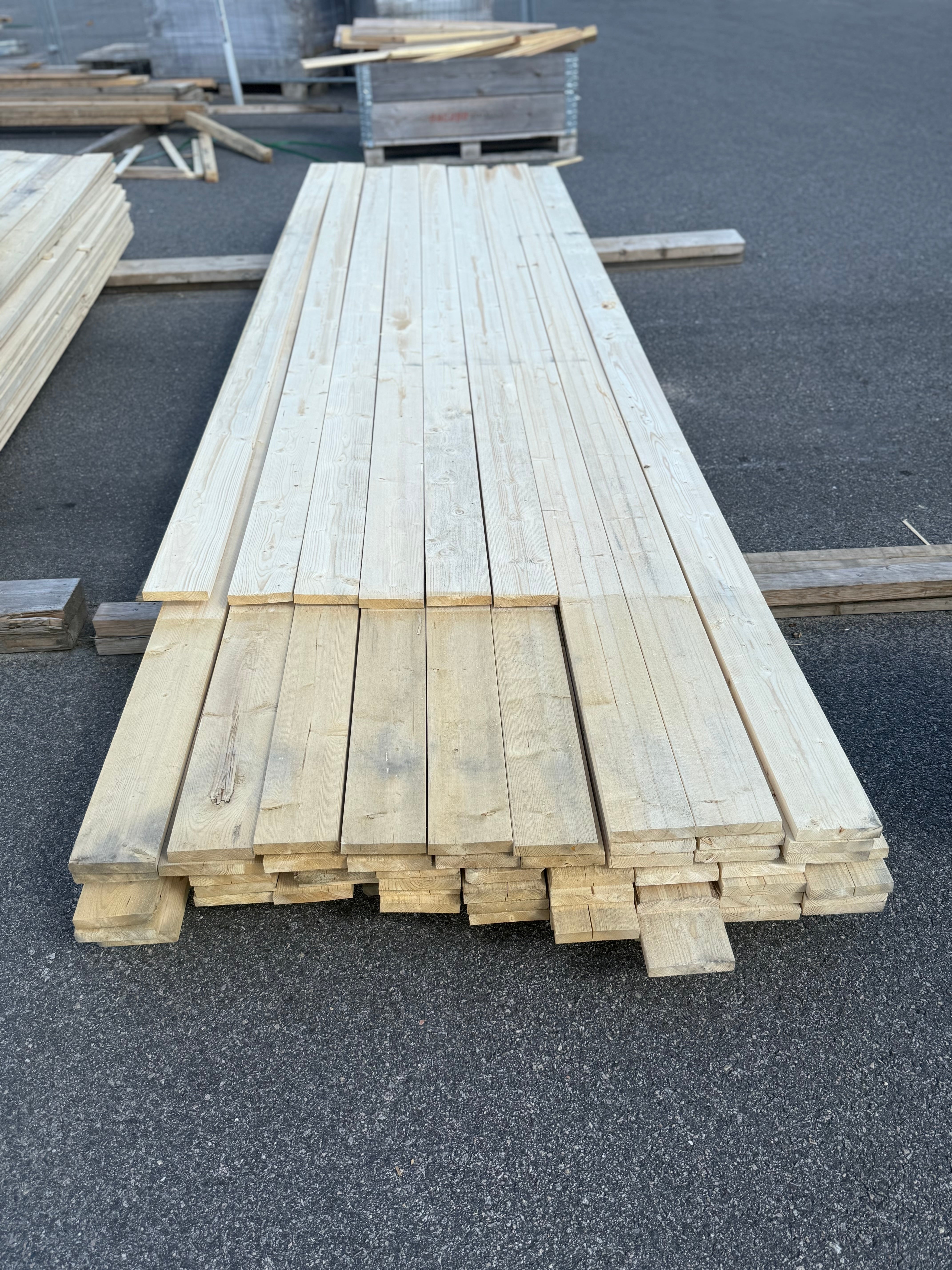 Paket Finsågad Panel 22x120mm 63st 3.60–4.20m – Andra sortering