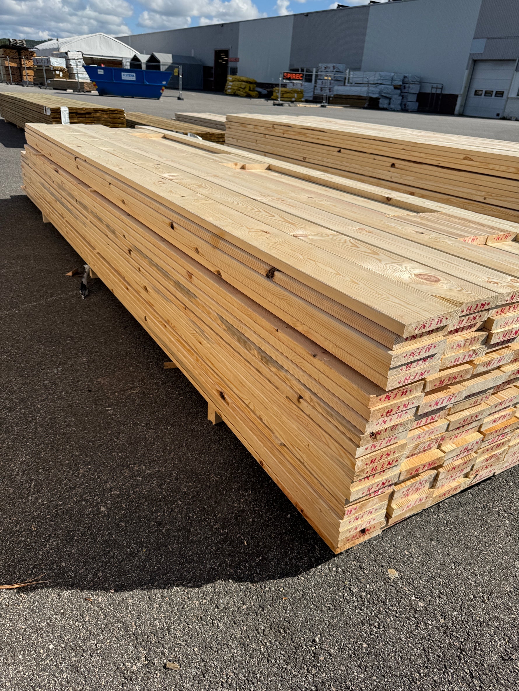Paket Rillad 28x145 – 134st – 3.90–4.50 m – ANDRASORTERING