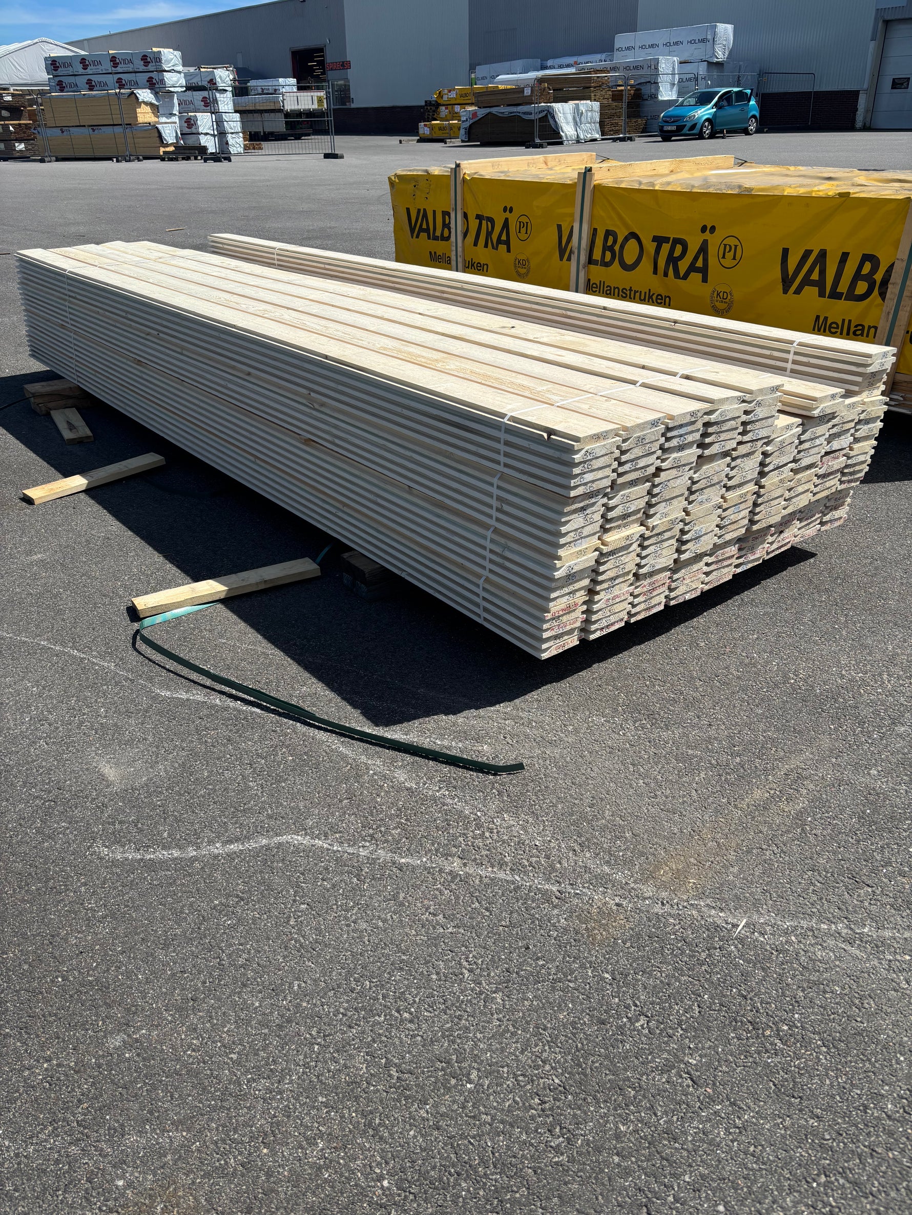 Paket Ytterpanel Enkelfas Halvspont 22x120mm, 167st 3.60m Grundmålad