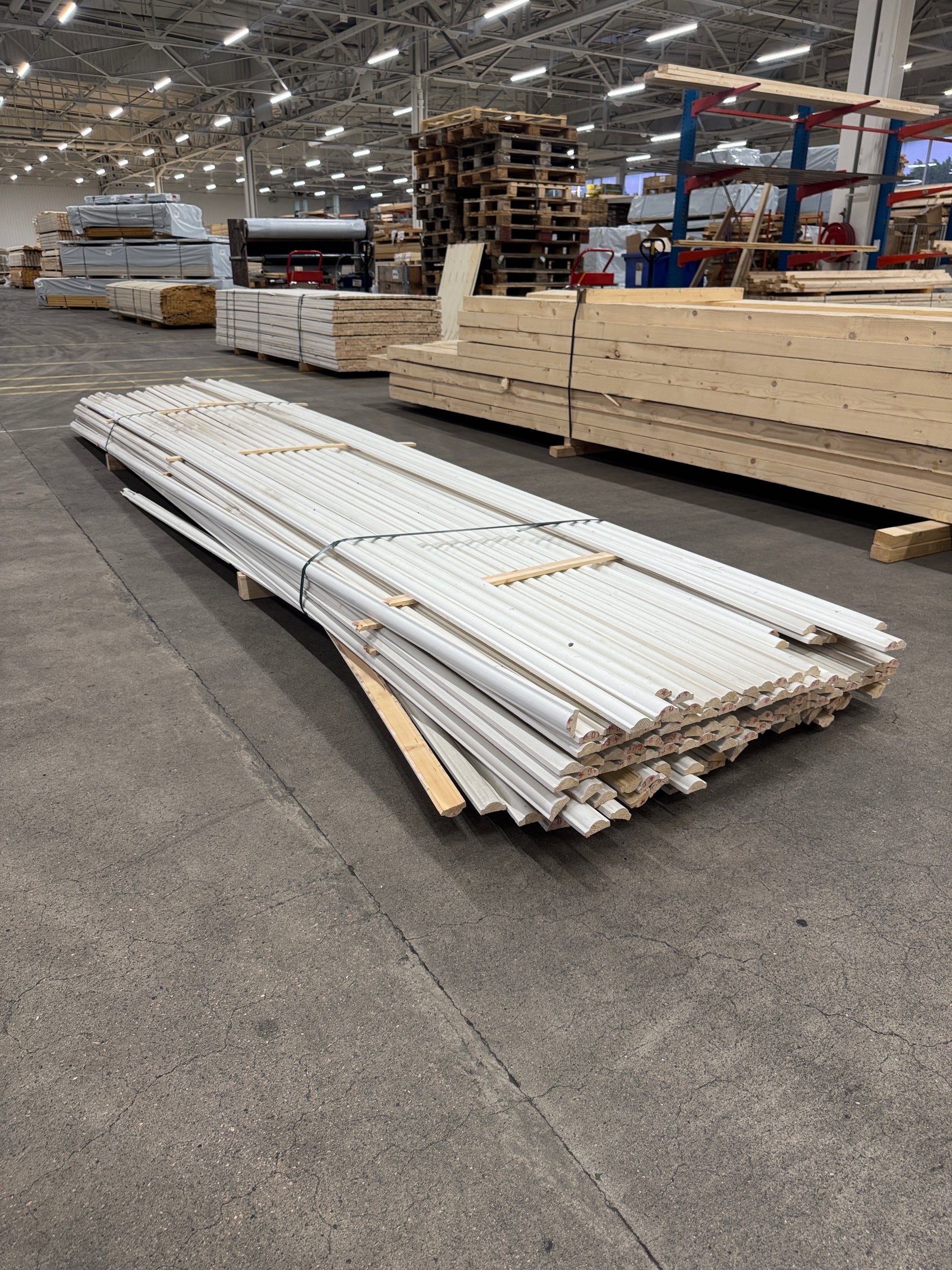 Paket Hattläkt Vitmålad 22x45mm 4,50m – 120 st