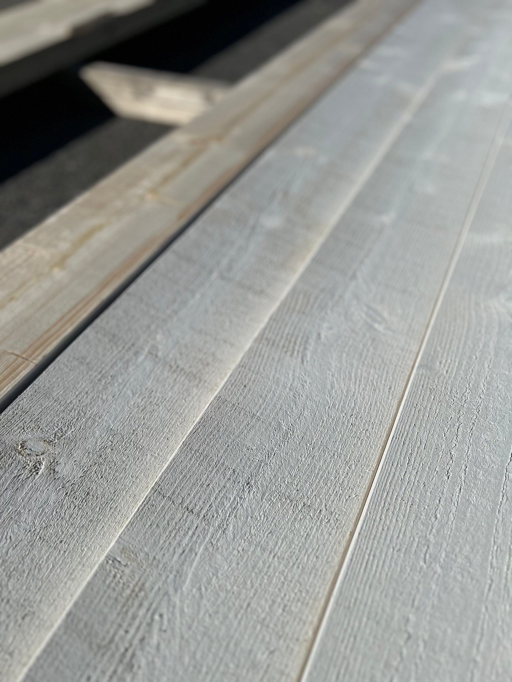 Paket Finsågade Brädor 22x120mm , 22st 4.50m Grundmålade