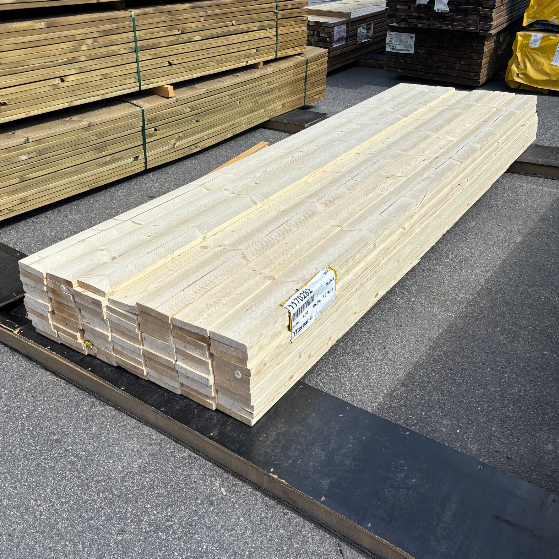 Paket Finsågade Brädor 28x145mm 76st 3,60m