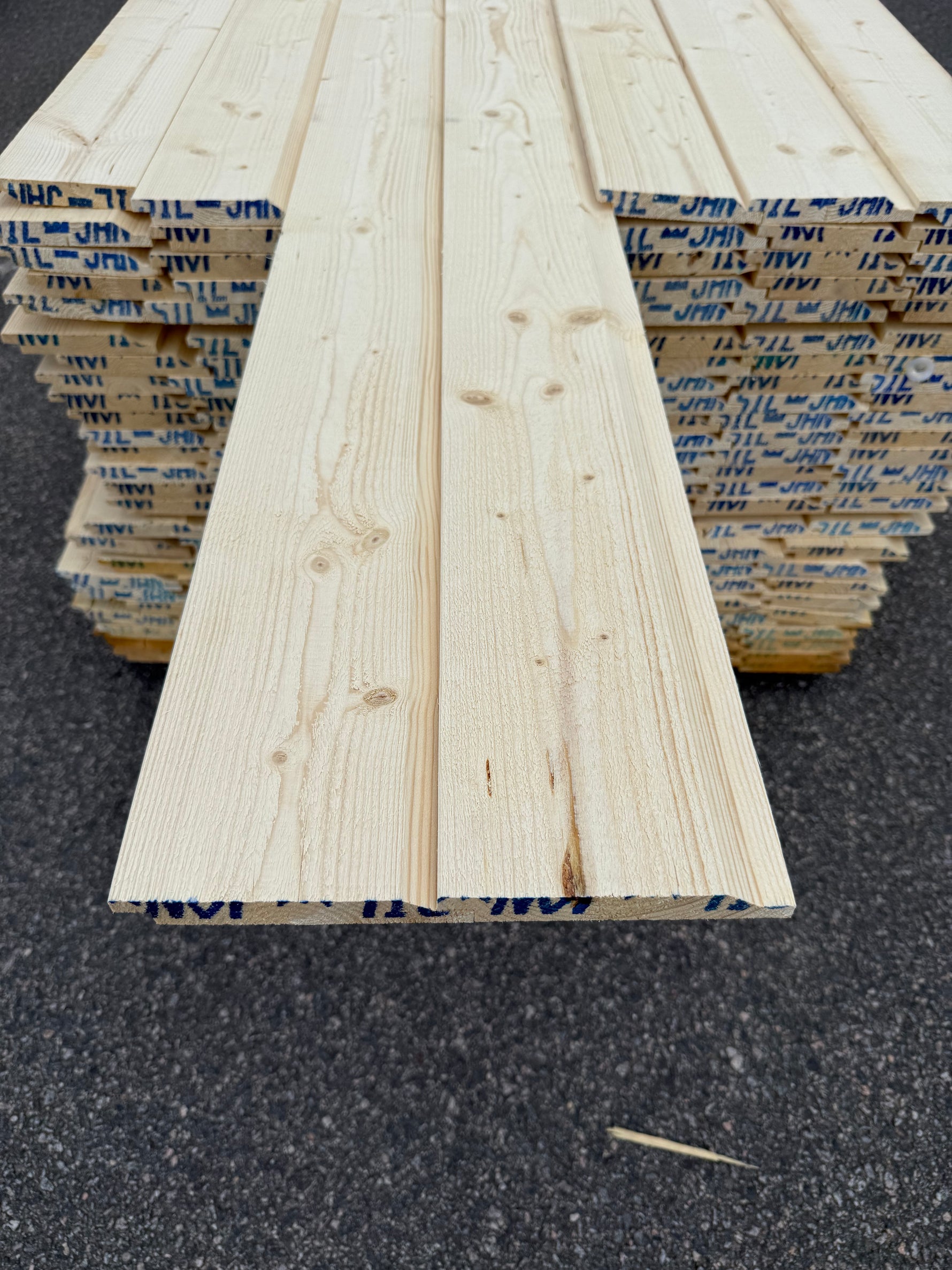 Paket Ytterpanel Enkelfas Halvspont 22x145mm 3.90m Gran 175st