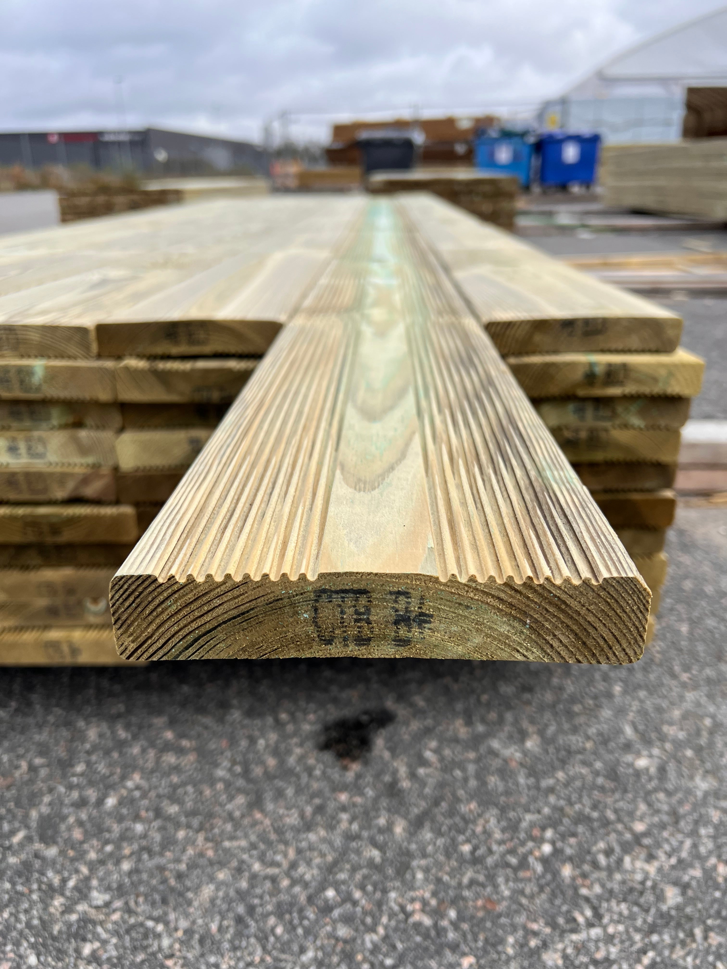 Paket Tryckimpregnerad Trall 27x145 Rillad 70st, 3.60m (B-Sortering)