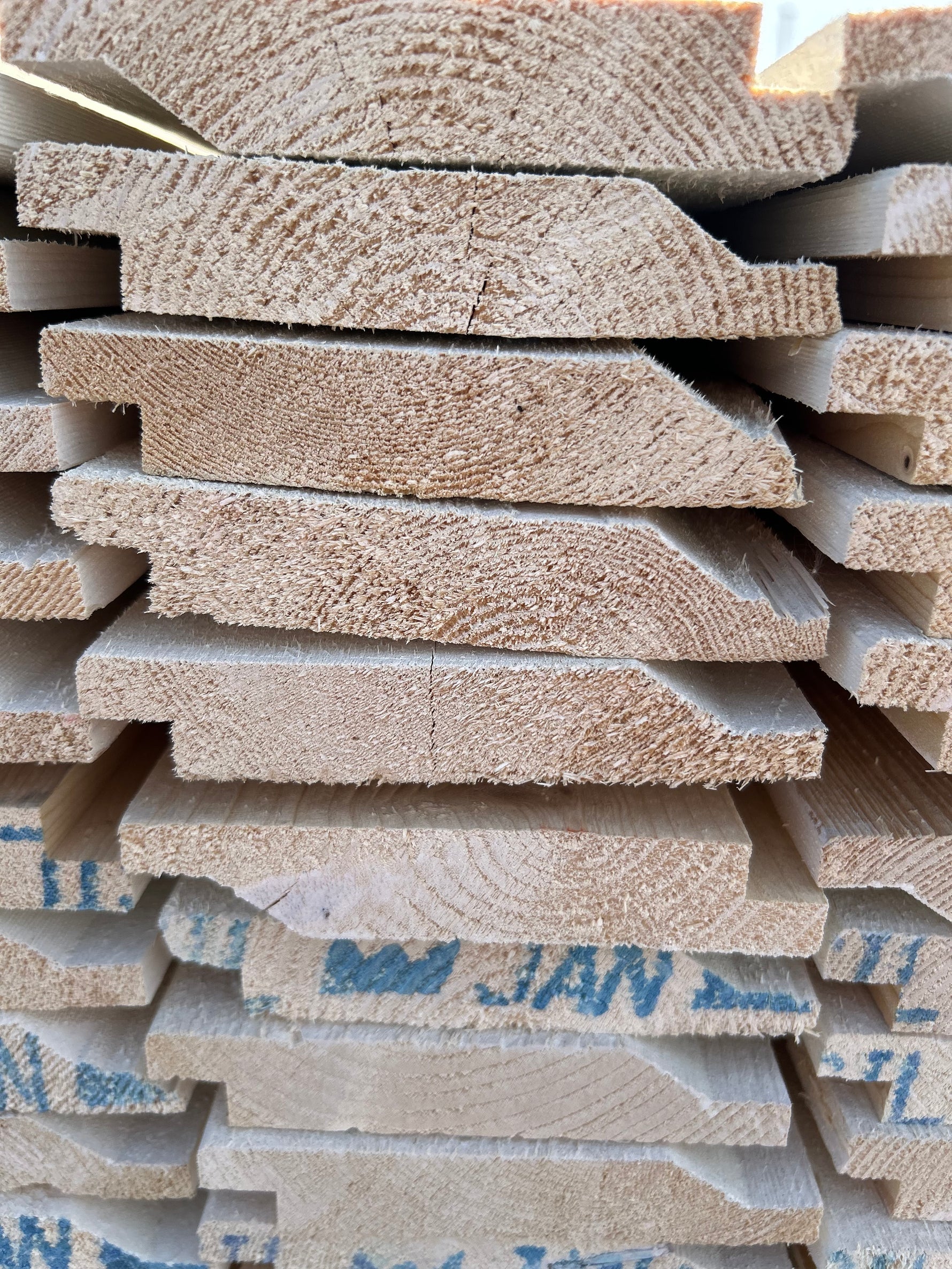 Paket Enkelfas Halvspont 22x120mm 4.20m 225st Grundmålad