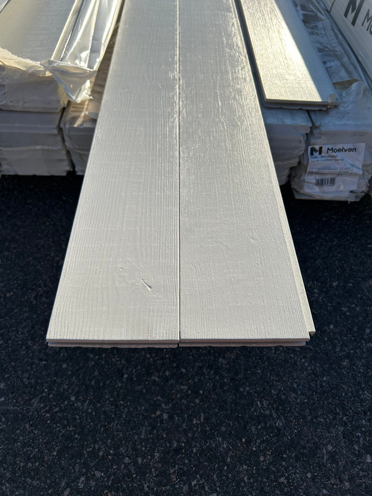 Parti Helträgolv Moelven 14×117×4200 mm – Borstad Grå, 44,4 m²