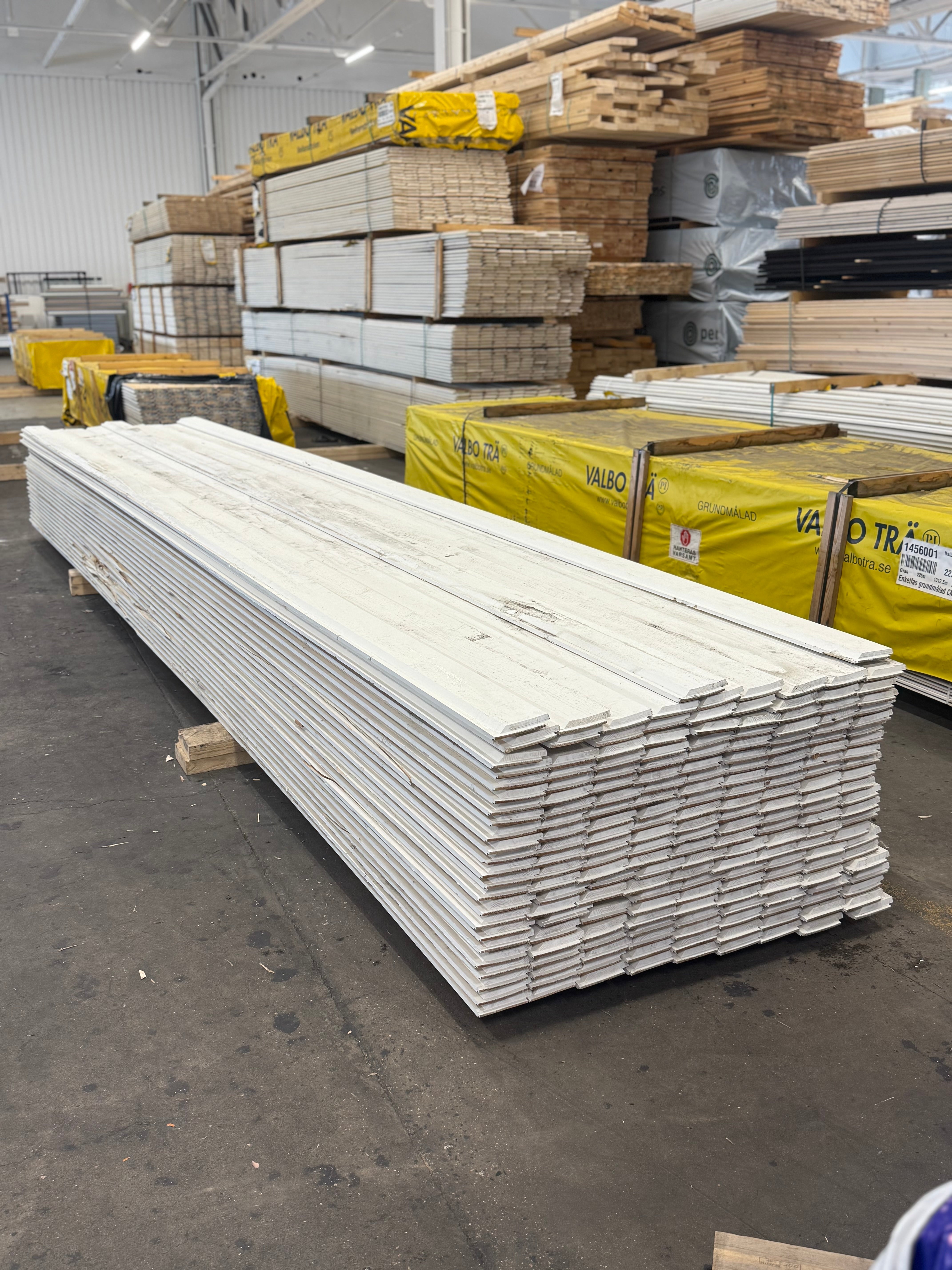 Paket Ytterpanel Enkelfas Halvspont Ändspont 22x120mm 201st 5.40m –