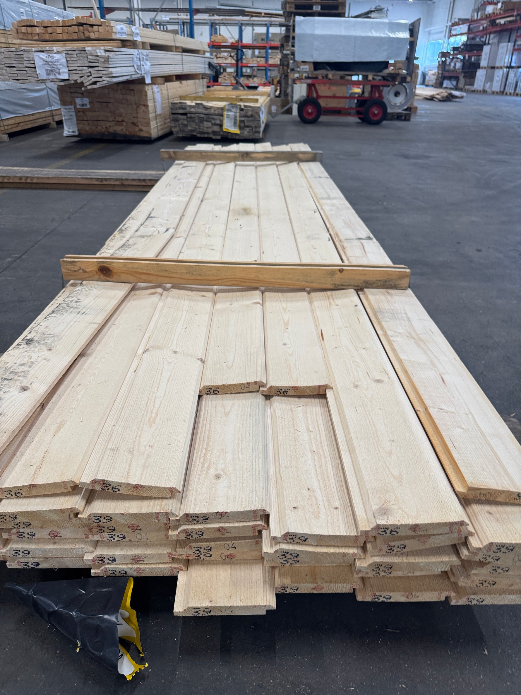 Paket Ytterpanel Dubbelfas Fals 22x145mm 3,60–3,90m – 43 st