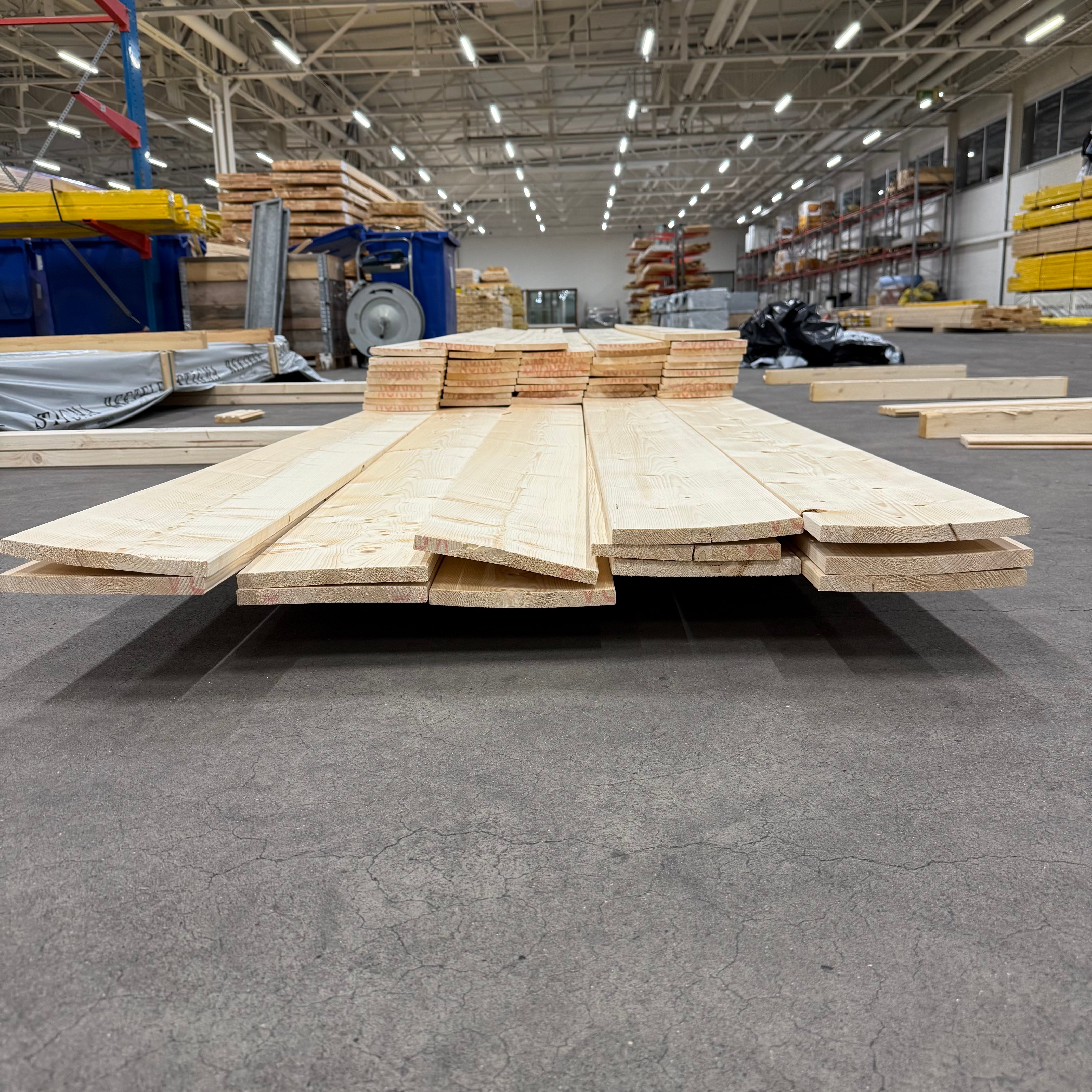 Paket Hyvlade Brädor 18x195mm – 56 st (3,3–5,5 m, gran, utskott)