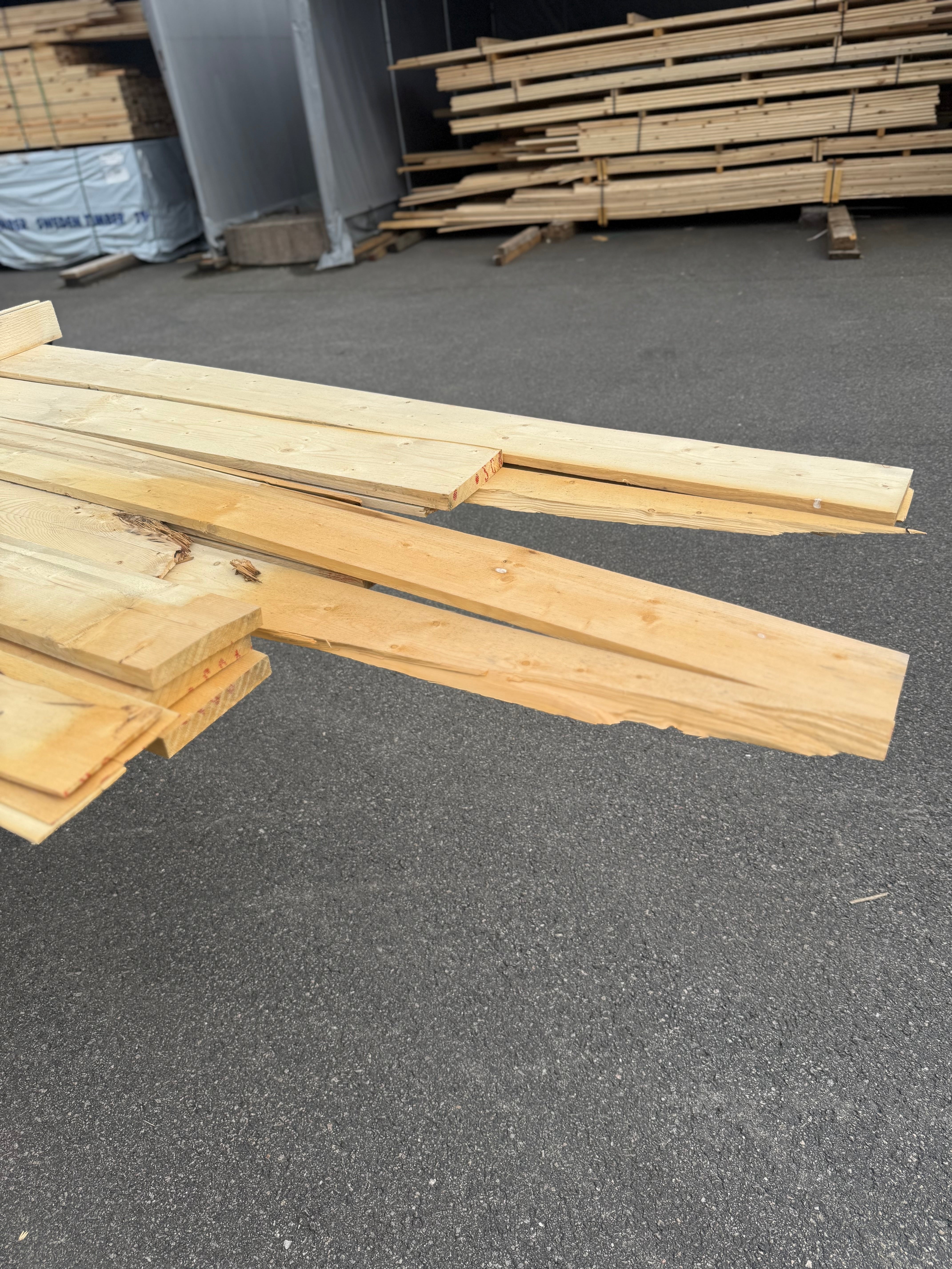 Paket Brädor 16st 4.80m – Vrak, Felhyvlade