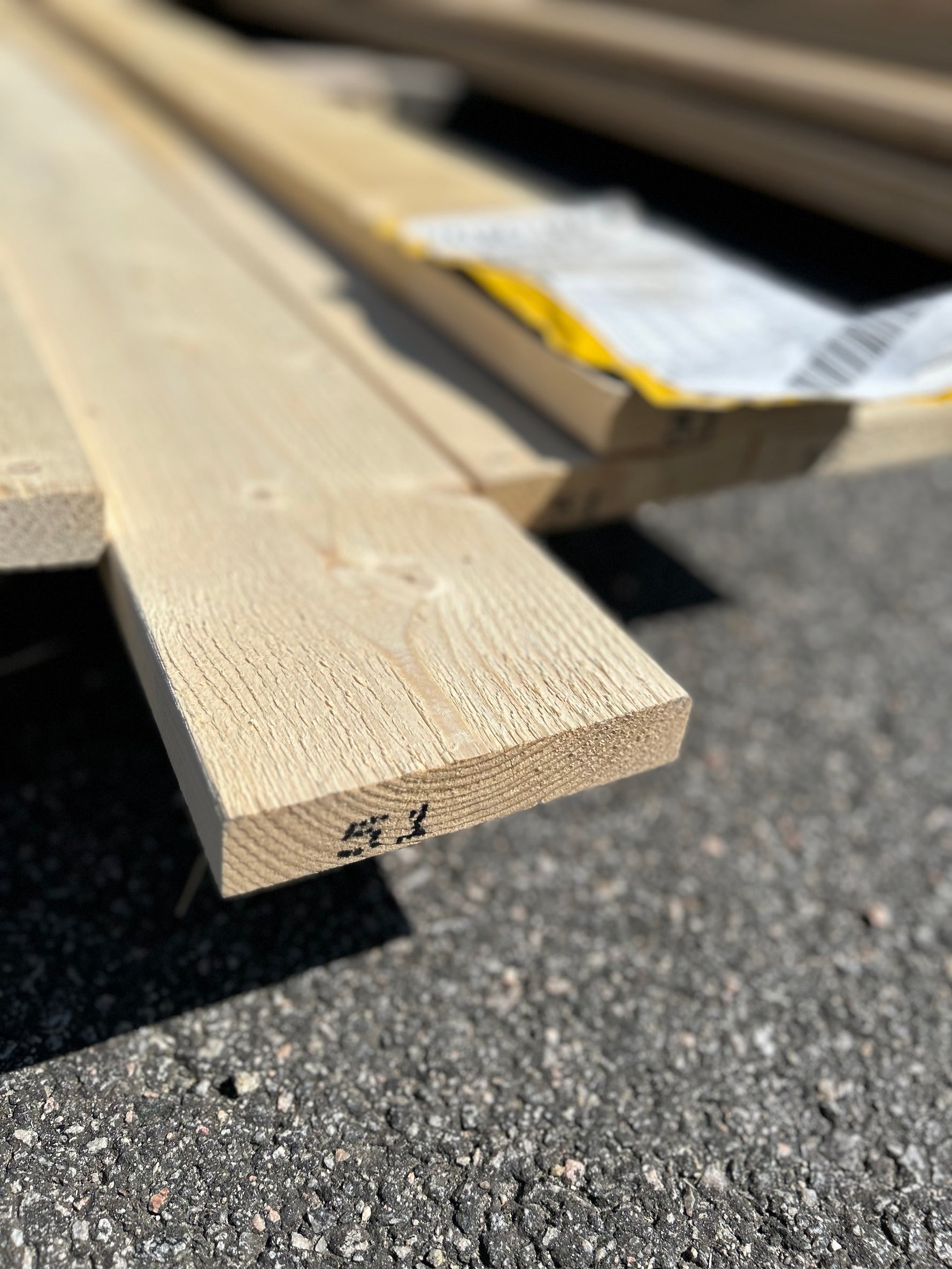 Paket Finsågade Brädor 28x145mm 5.10m 7st Obehandlade