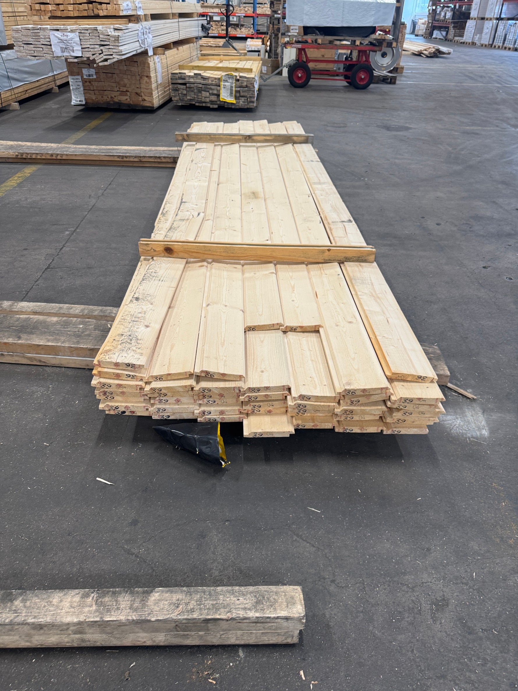 Paket Ytterpanel Dubbelfas Fals 22x145mm 3,60–3,90m – 43 st
