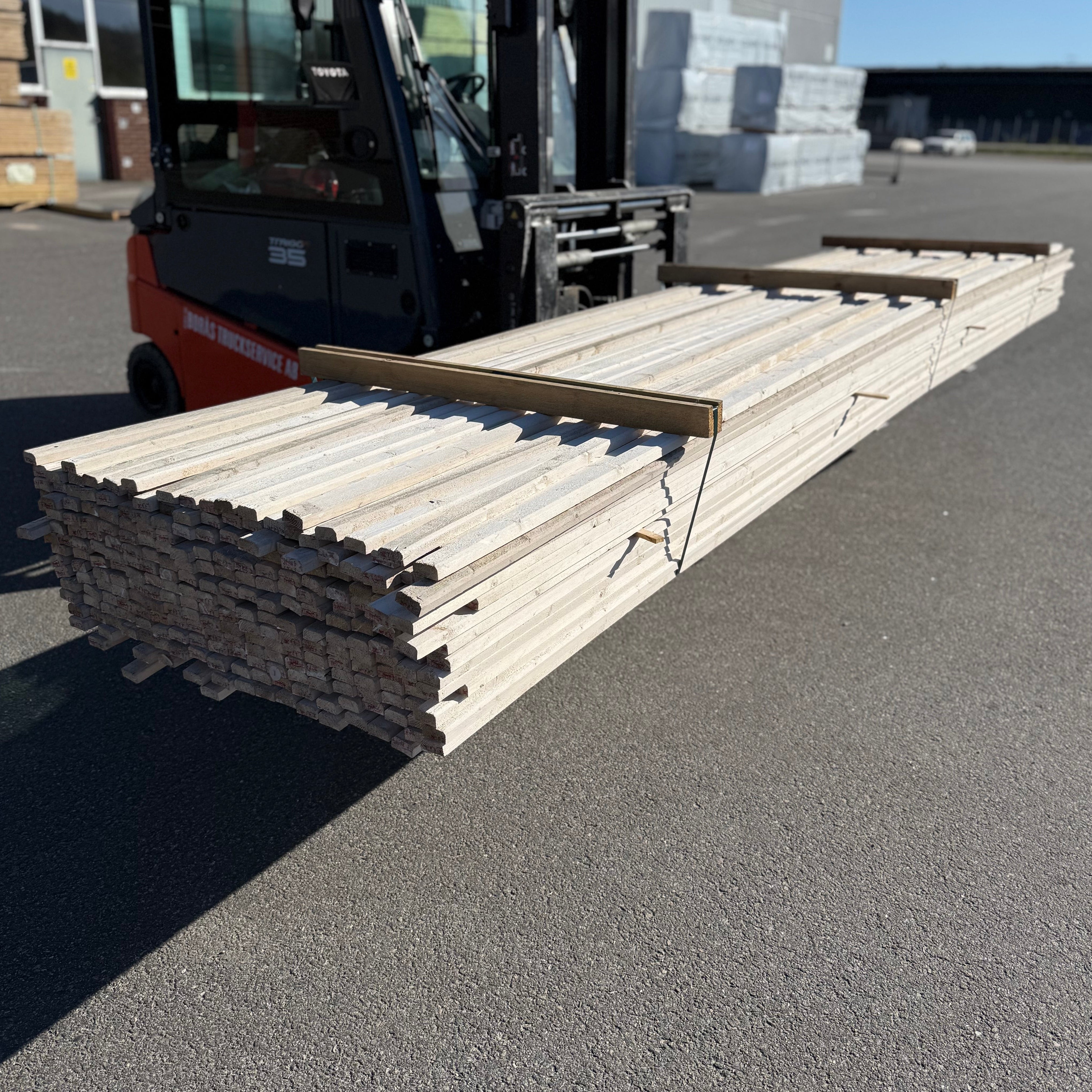 Paket lockläkt 22x45mm, 247st 4.80m- Grundmålad