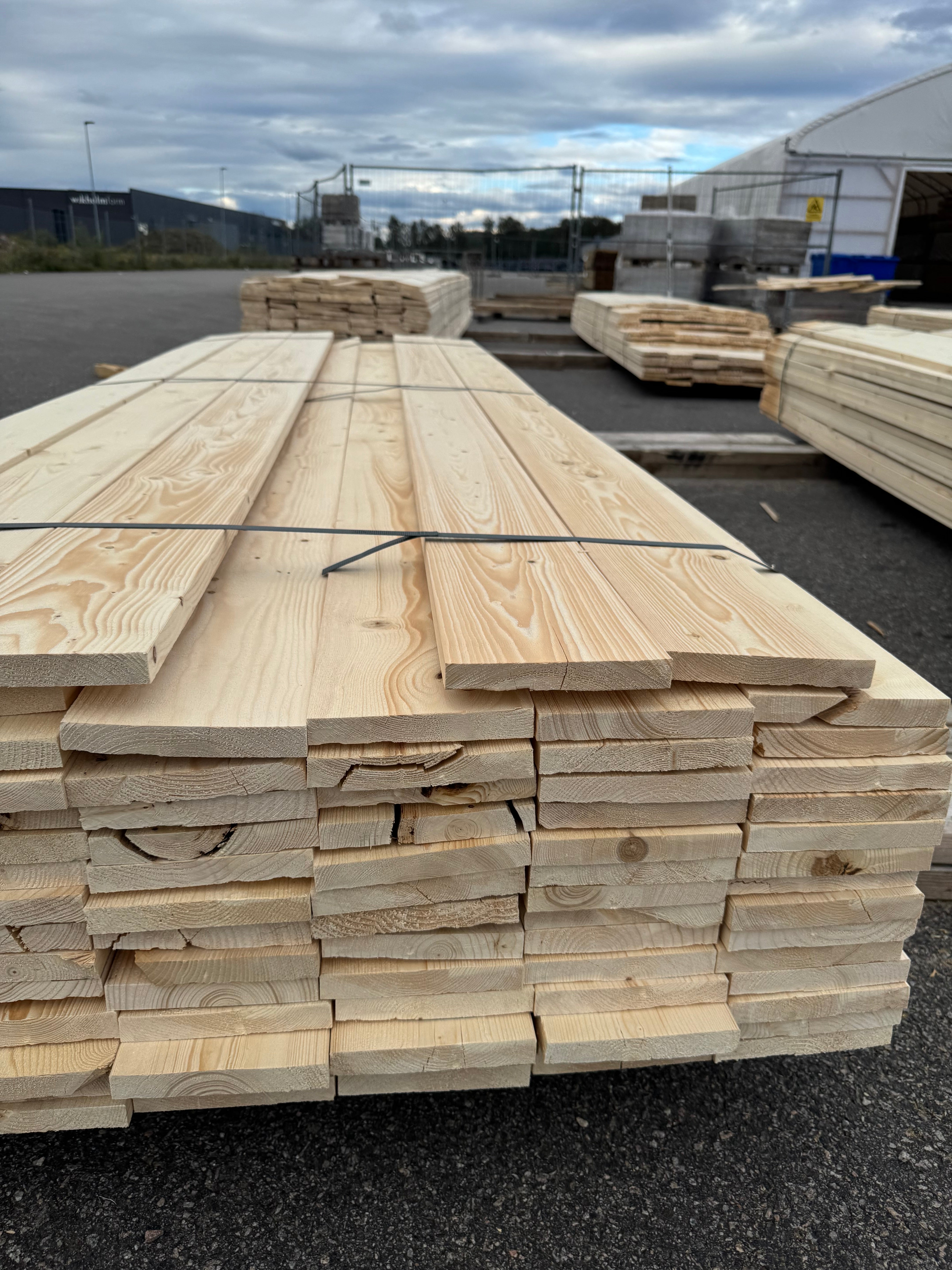 Paket Finsågad Panel 22x145mm 102st 3.0–4.20m – Andra sortering