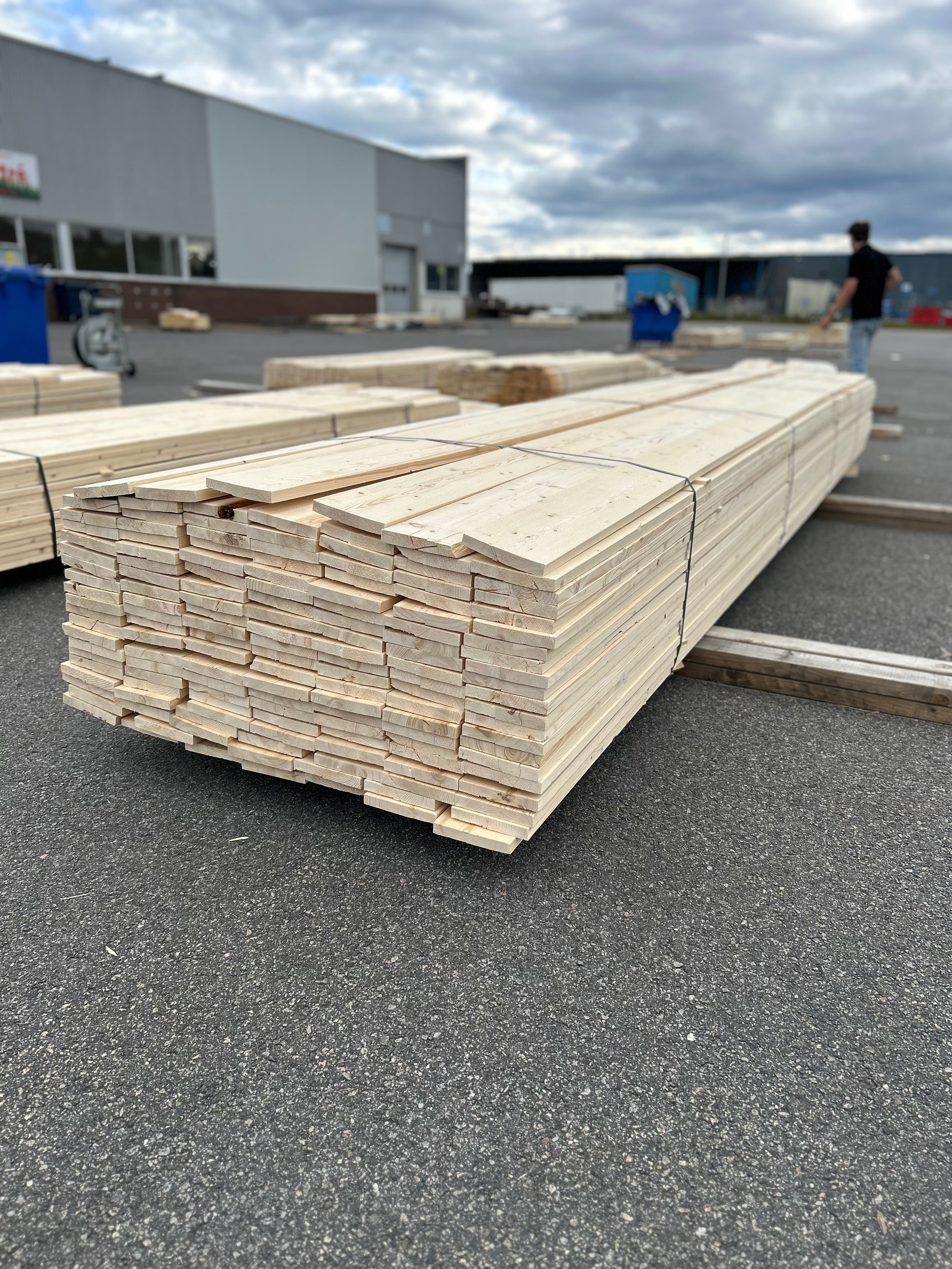 Paket Finsågad Panel 22x145mm 145st 5.40m – Andra sortering