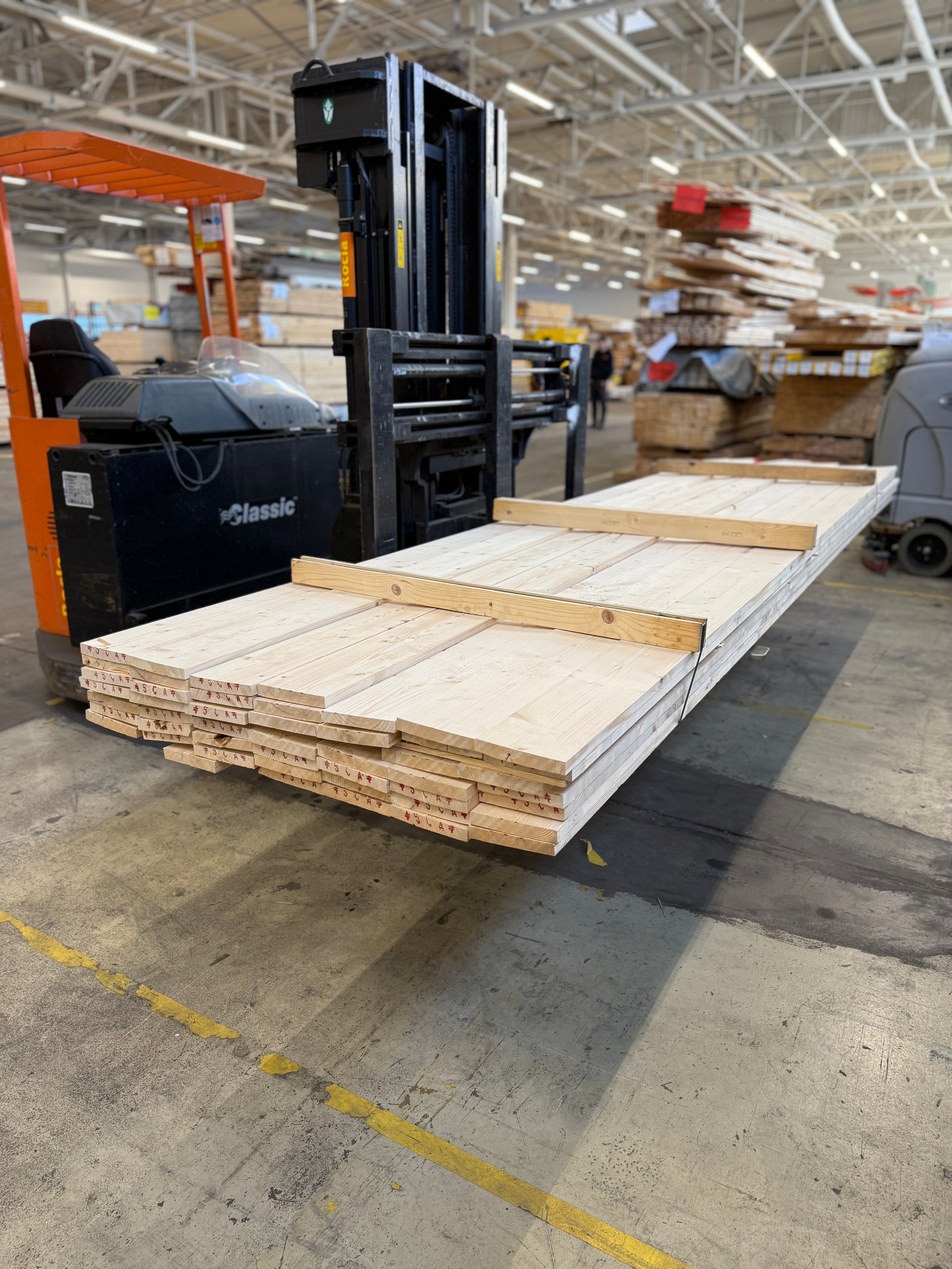 22x145mm 4.20m kan variera i tjocklek och kvalite 48st gran b-sortering