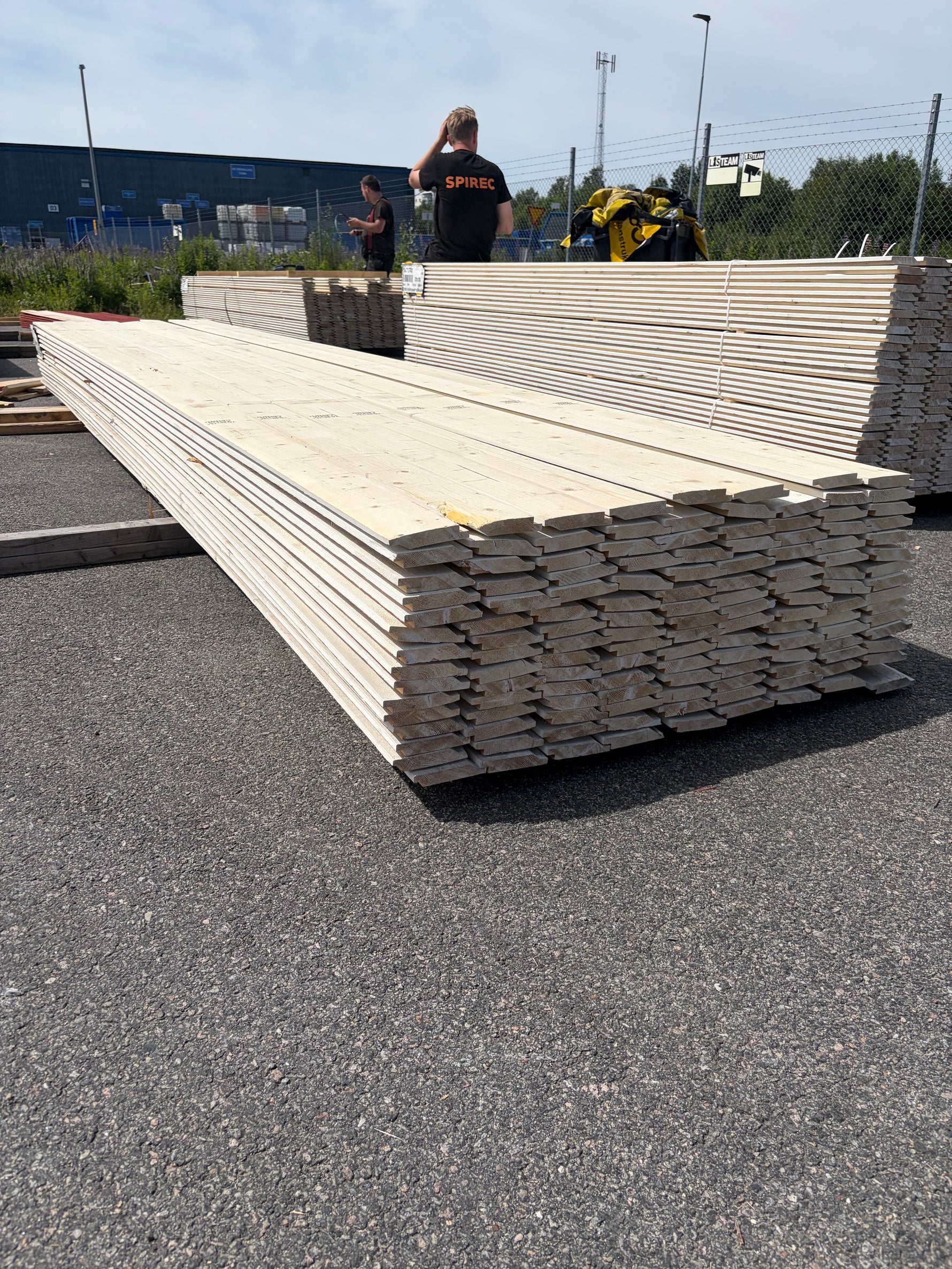 Paket Ytterpanel Enkelfas Halvspont 22x120mm, 134st 5.10m Grundmålade