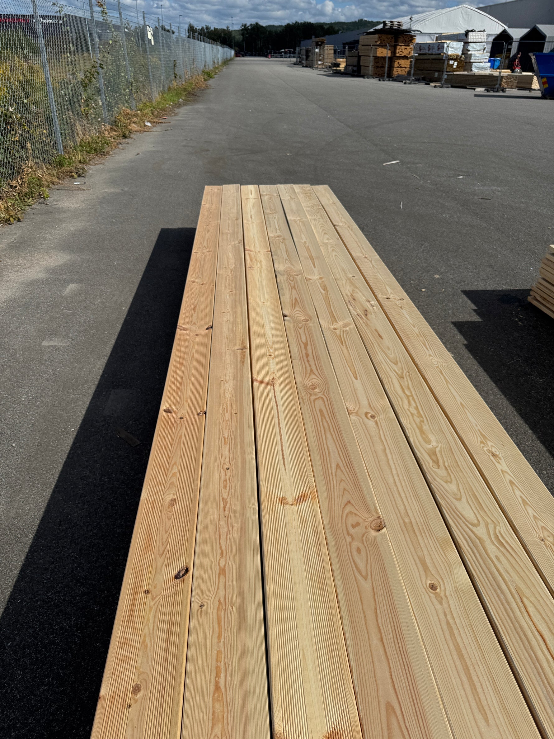 Paket Rillad 28x145 – 84st – 4.80–5.40 m – ANDRASORTERING