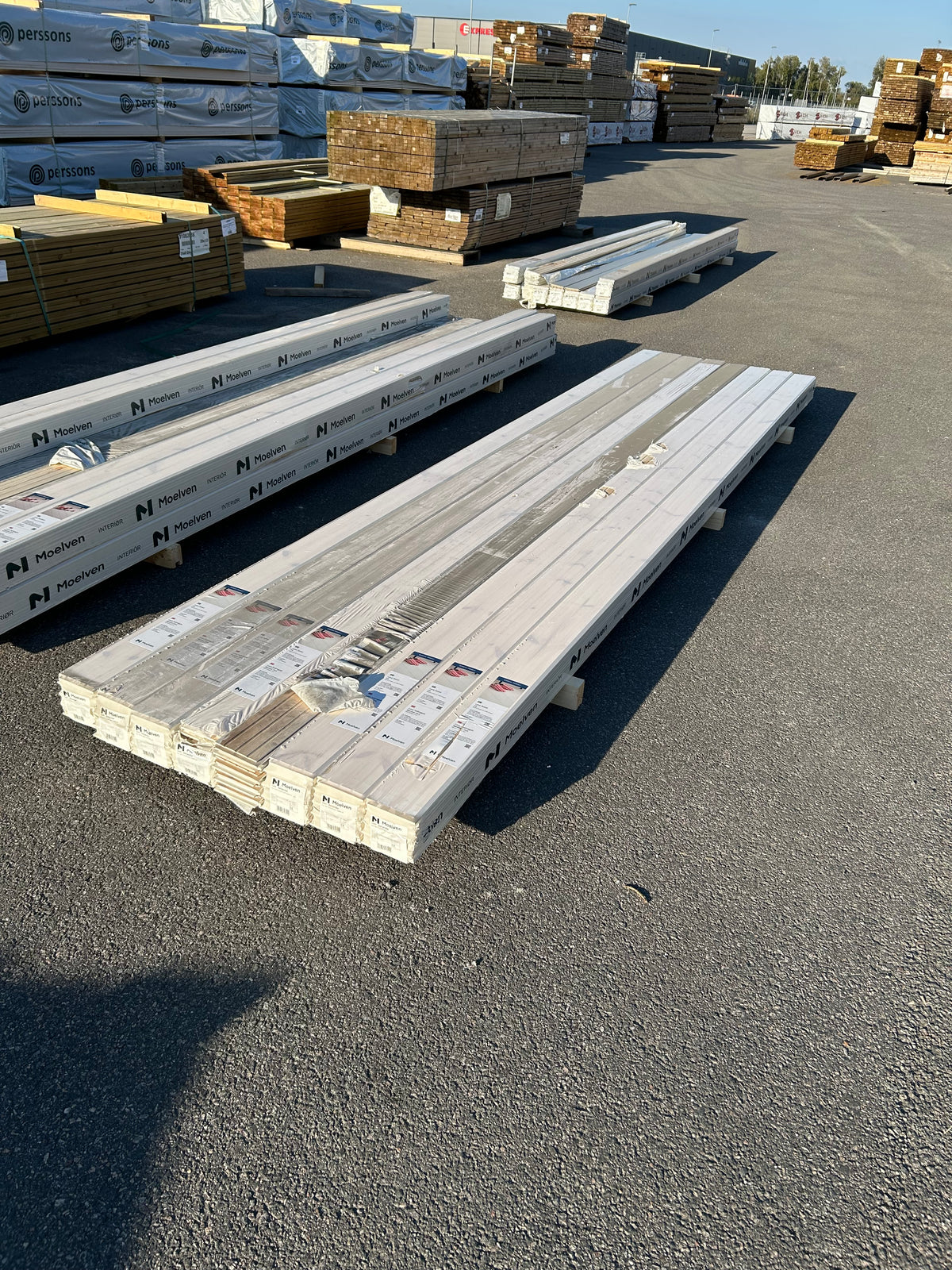 Parti Golv Moelven 14×117×4200 mm – Vit, 29,6 m²