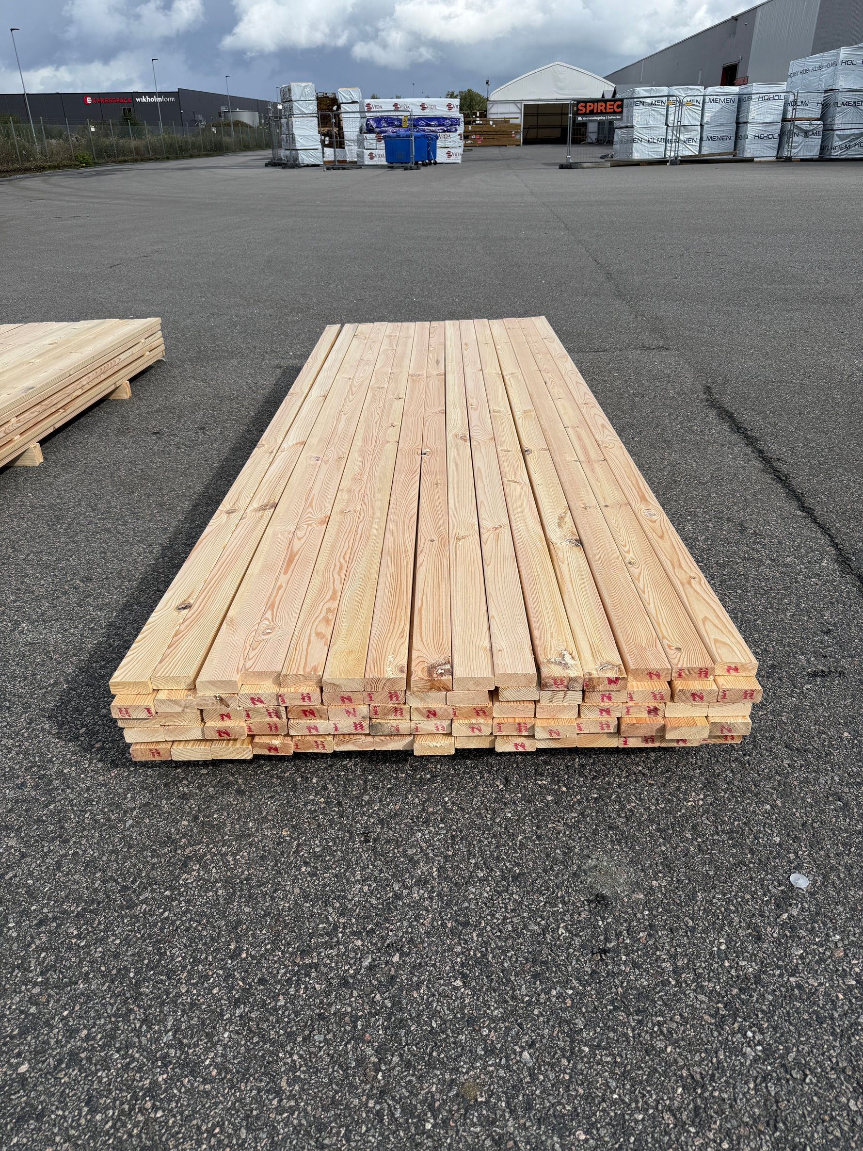 Parti Glespanel 28x70 mm – 3,00 m Furu 75st