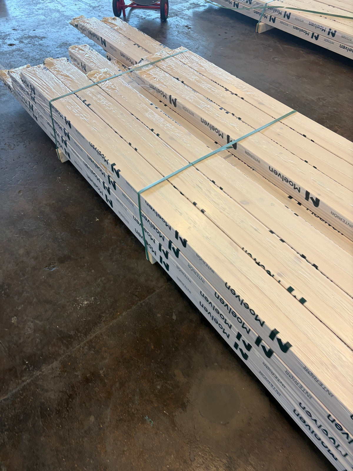 Paket Massivt furugolv 20×135/142 mm – Obehandlat Robust, ca 48 m²