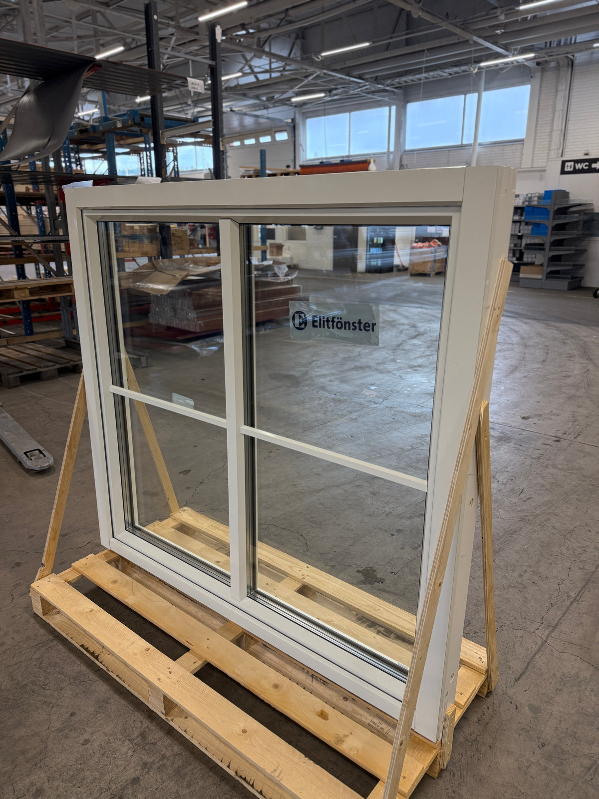 Fönster 158x148 cm – 3-glas, vitt inåtgående