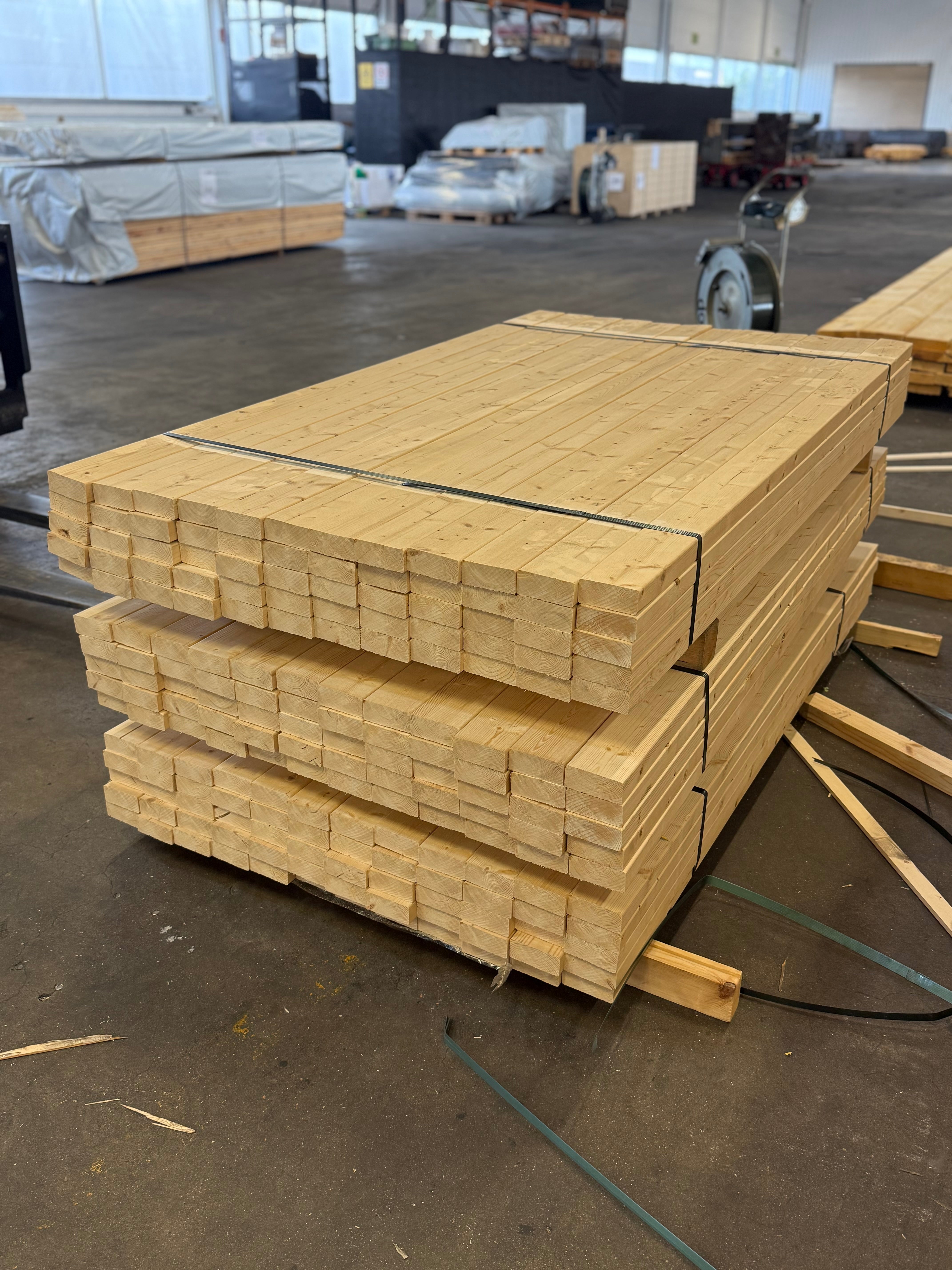 Paket Hyvlade Reglar 38x89- 60st 1.80m