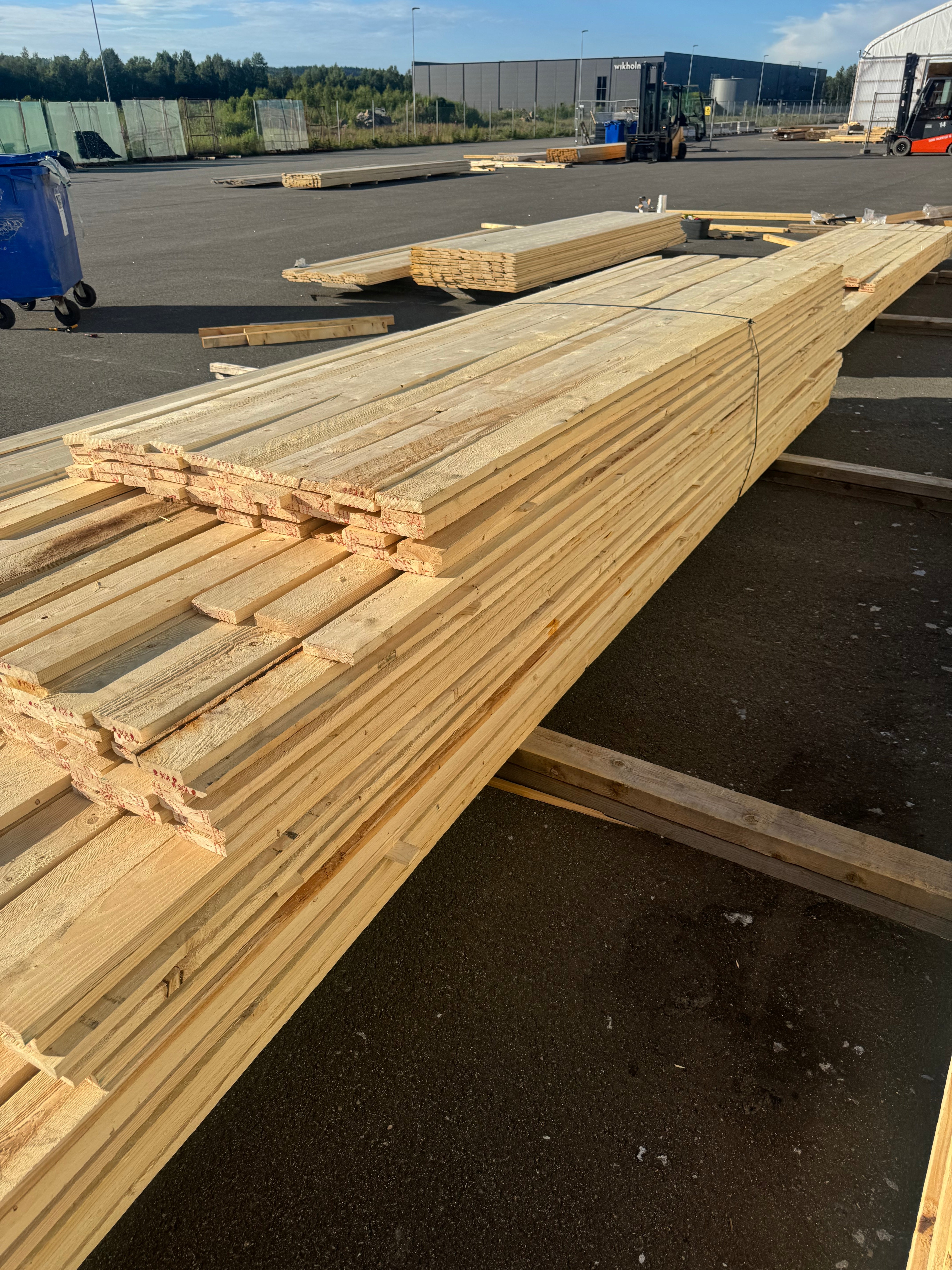 Paket Brädor 22x100 – 260st – Ohyvlade