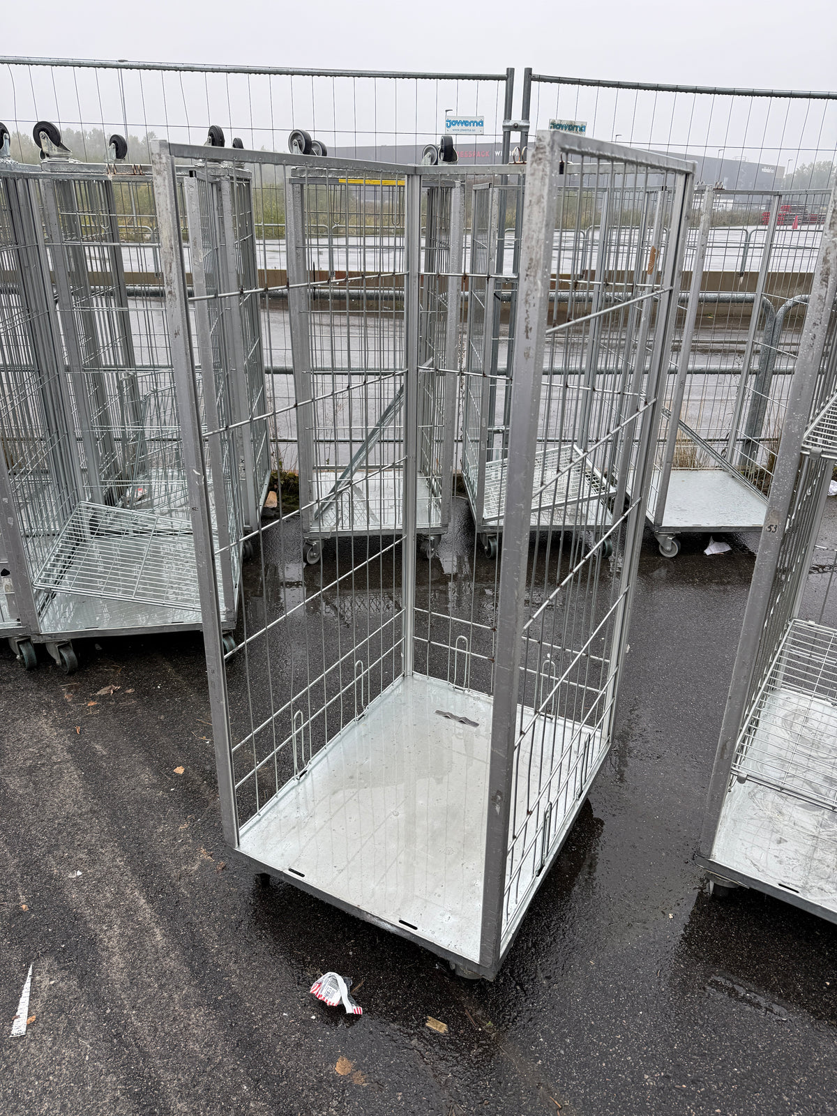 Parti Tresidiga Rullcontainrar – 17 st