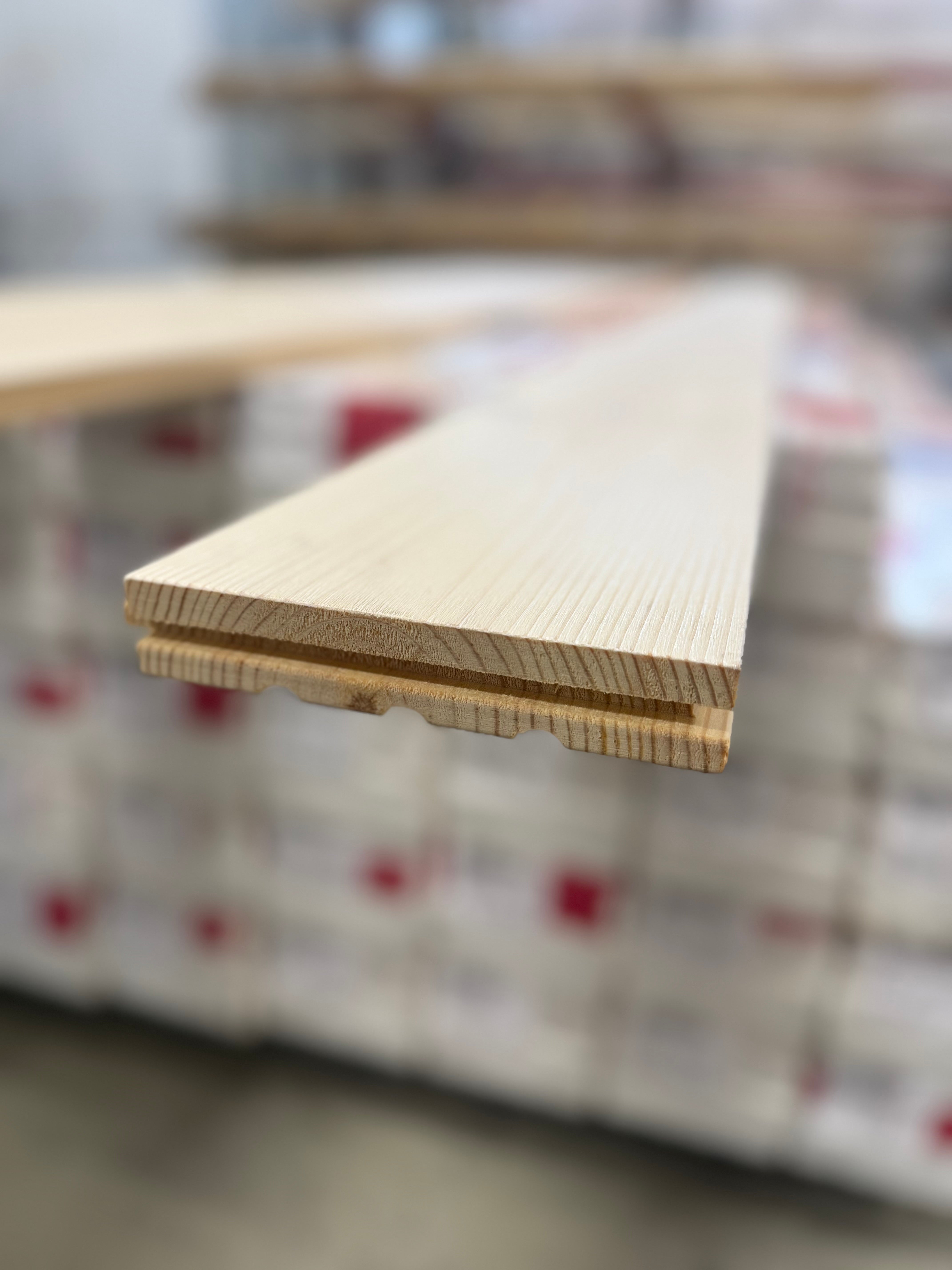 Moelven Furu Golv Snö 25x142mm - Per Bunt (4st 2,20m)