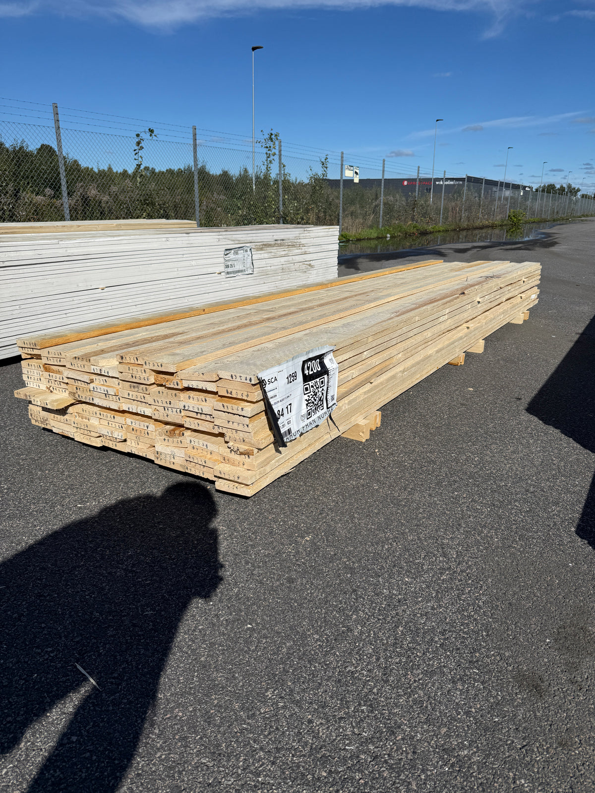 Paket Råsågade Brädor 22x125mm 4,20m 100st