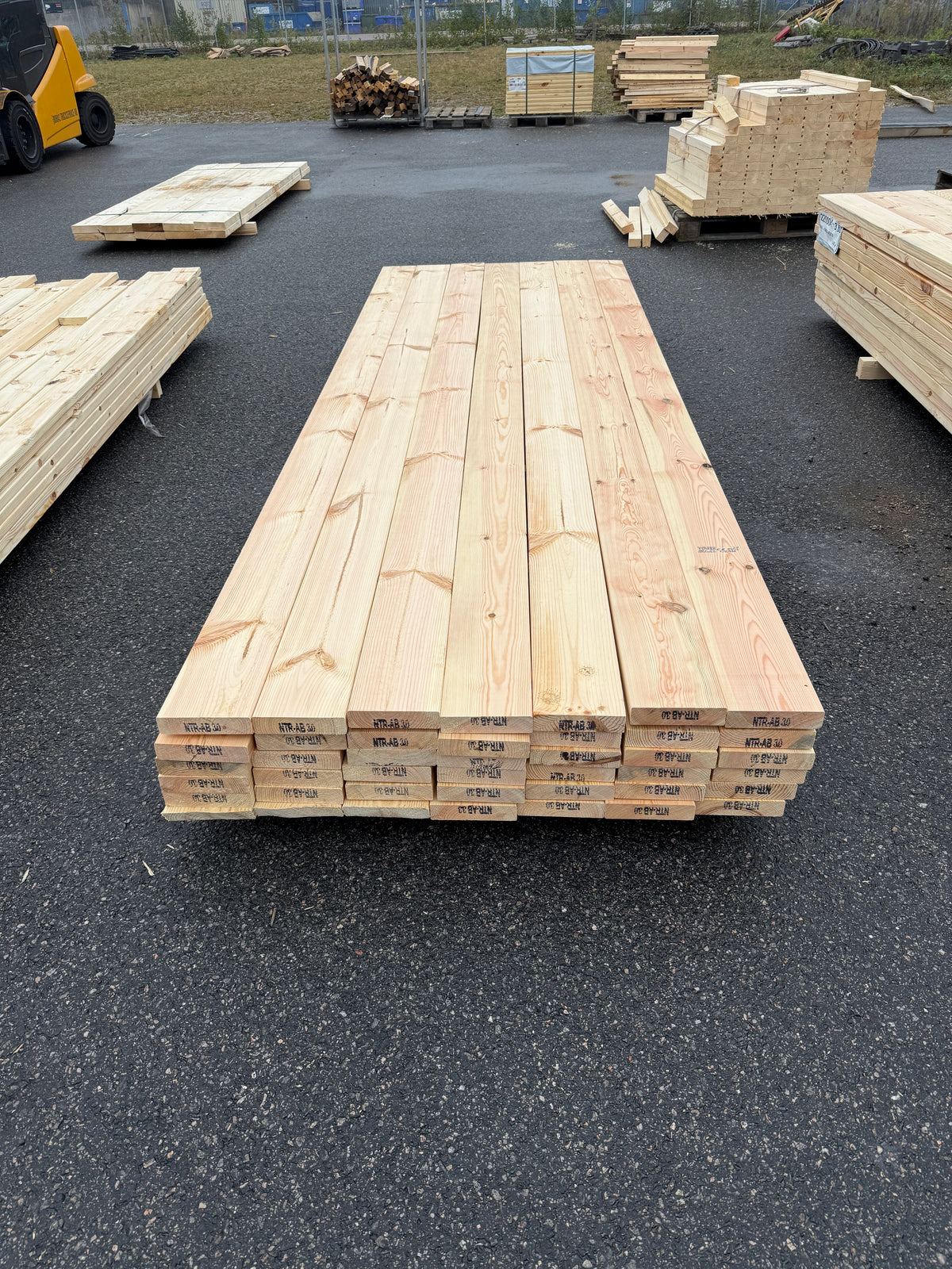 Paket Obehandlad Trall 36x148mm 3,0m – 42st (Andra sortering)