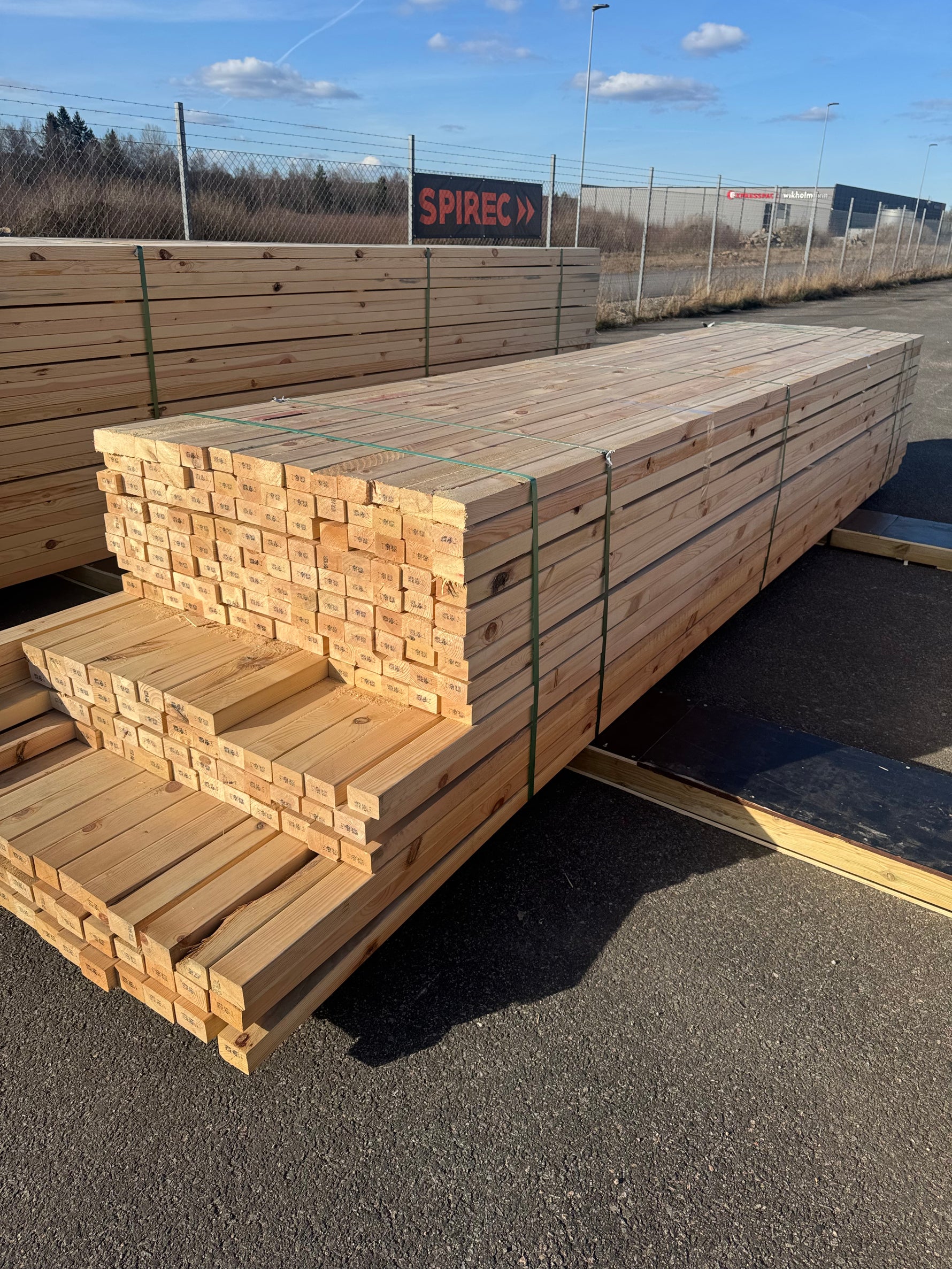 Paket Reglar 48x73 mm – 210 st (furu)