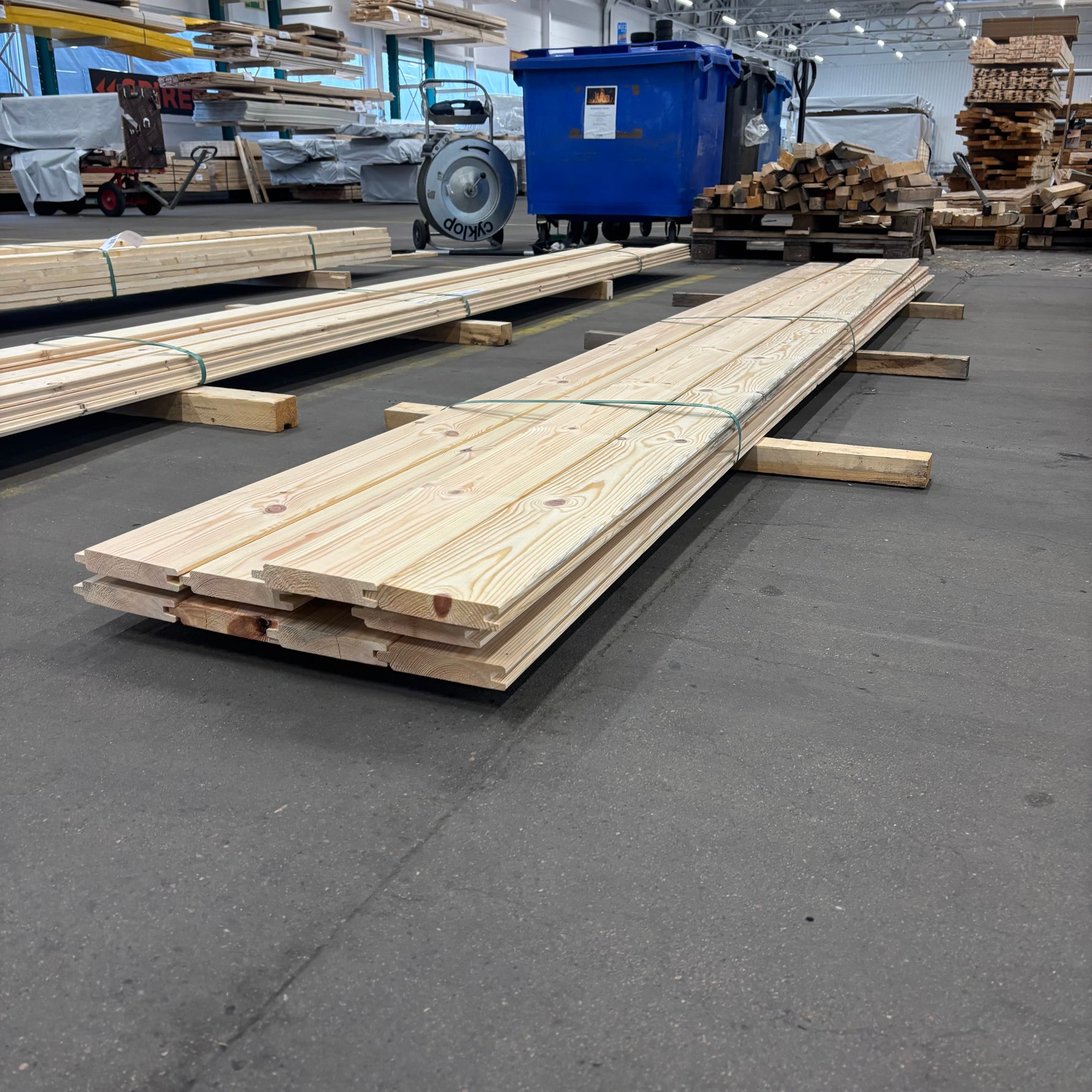 Spontad Panel 27x145mm 4,20m 10st Furu B-sortering