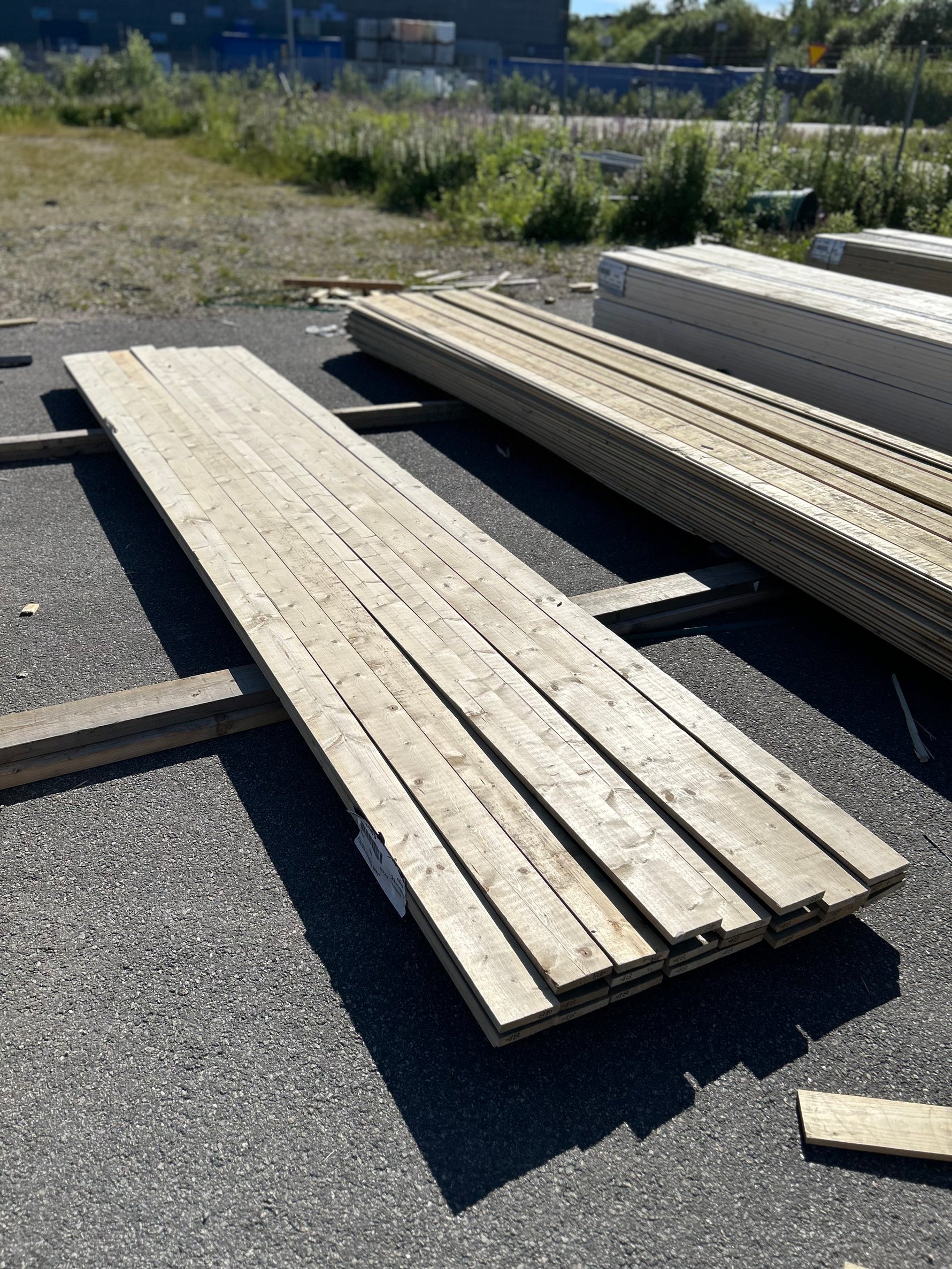 Paket Finsågade Brädor 22x120mm, 24st 4.80m Lasyr