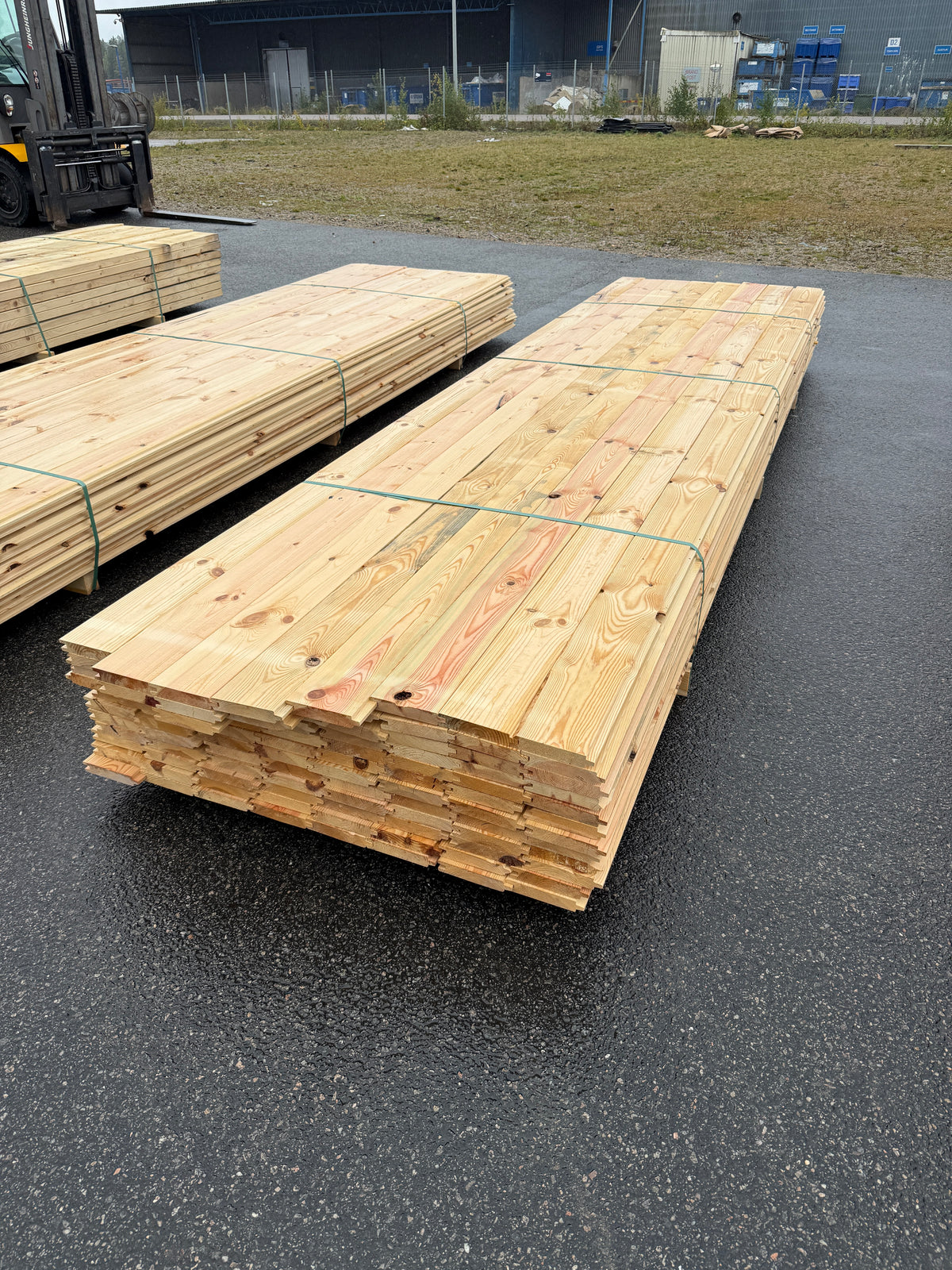 Paket Spontad Panel 27x145mm 4,20m – 96st