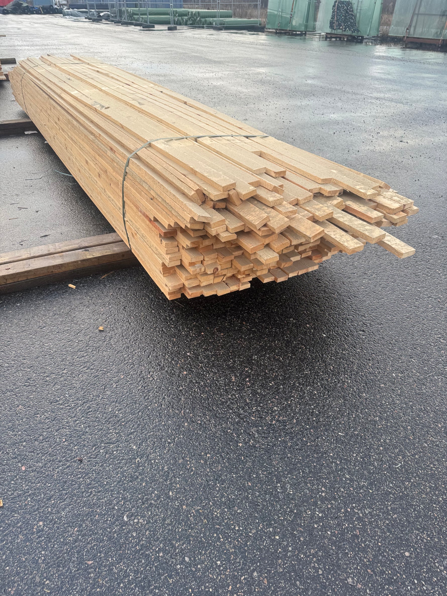 Paket Läkt 19x52 – 342 st (4,2–4,8 m, ohyvlade) - Spirec