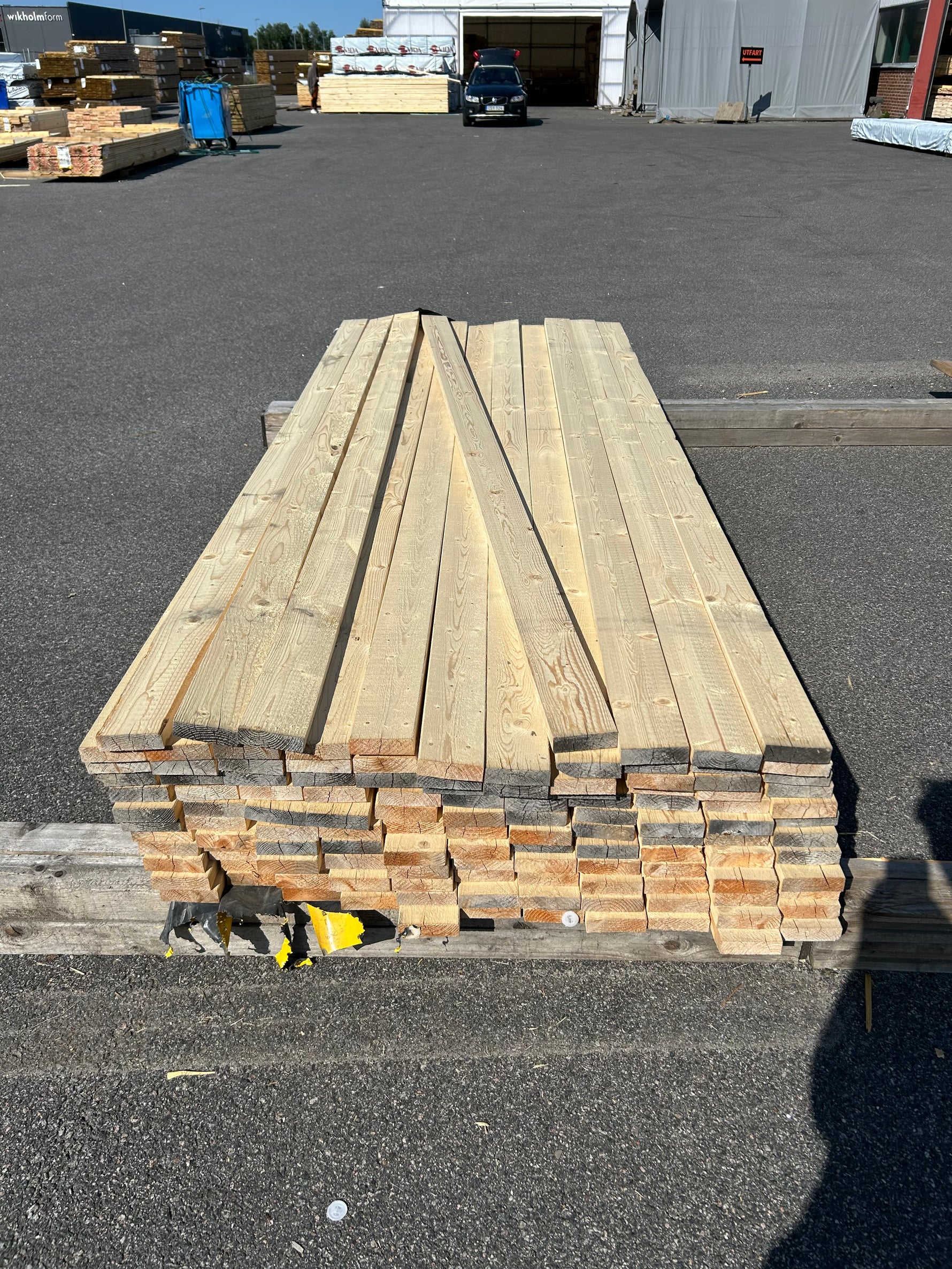 Paket Finsågade Brädor 28x95mm – 2,70 m – 128 st