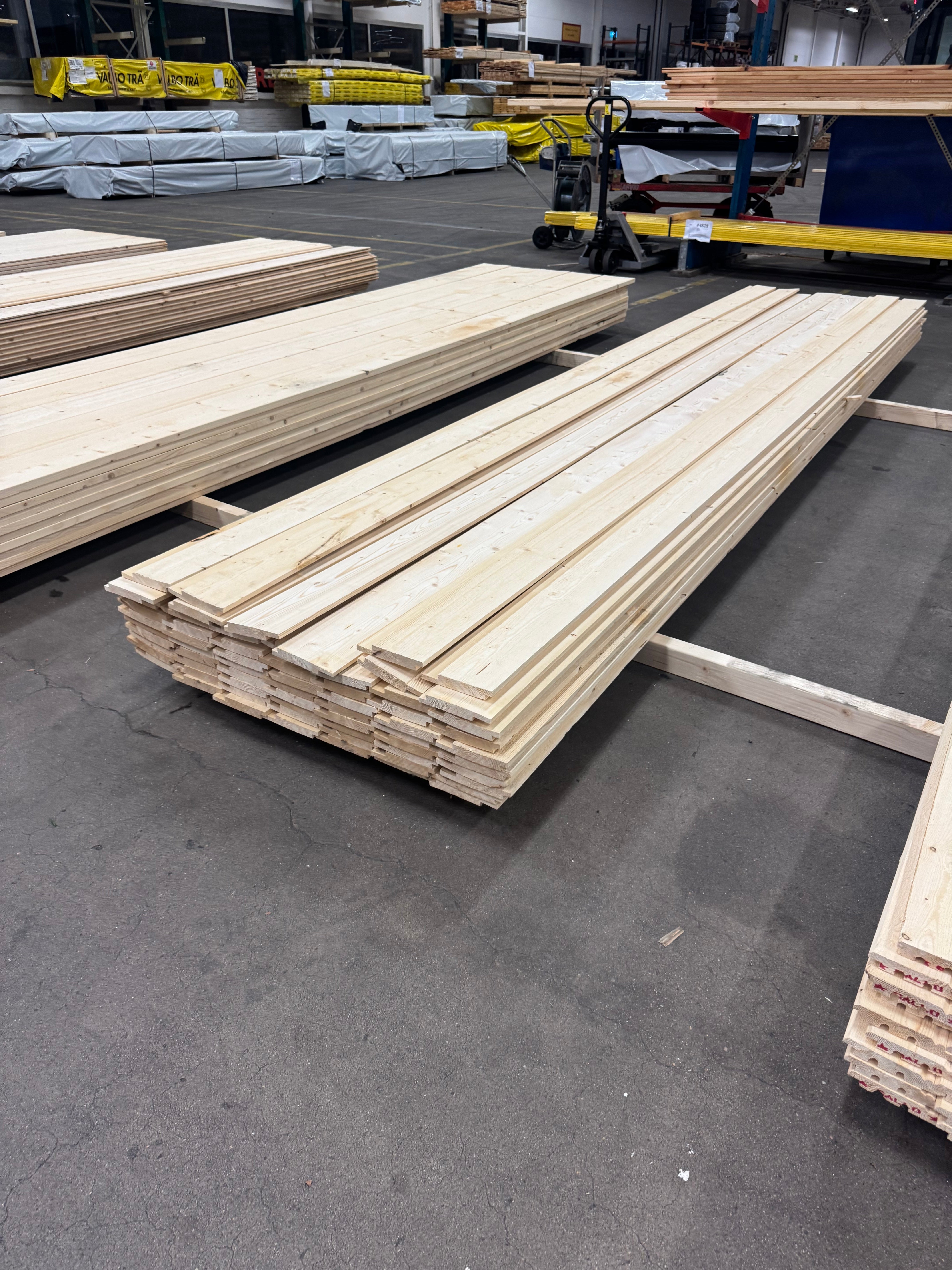 Paket Ytterpanel 22x145mm 66st 4.20m